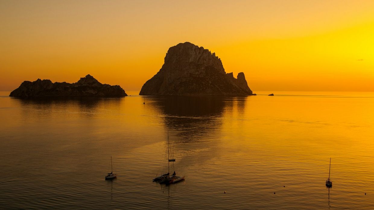 HOW THE SCIENCE OF MUSIC CAN HELP YOU HOLIDAY BETTER