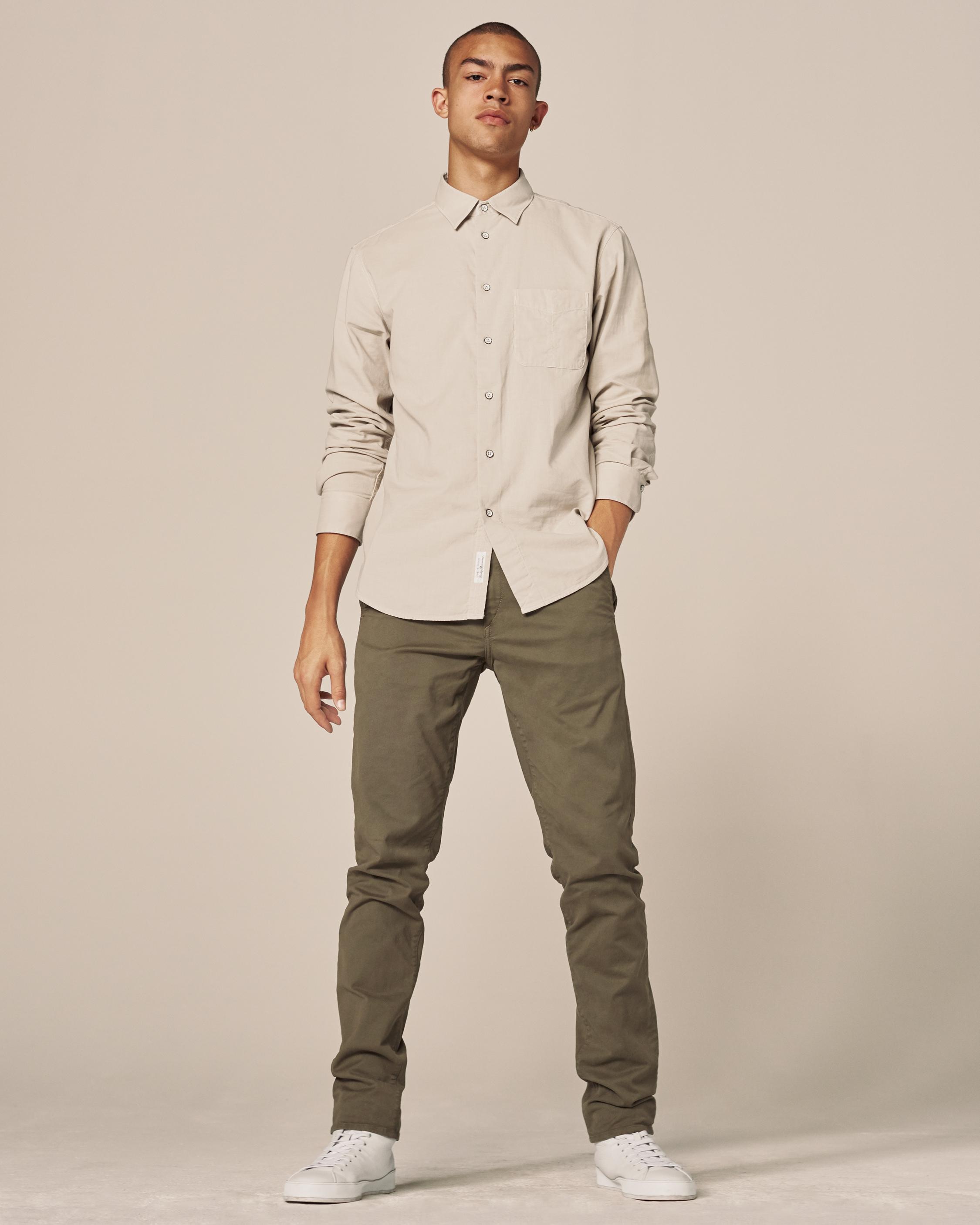 How to Wear Chinos: Everything You Need to Know