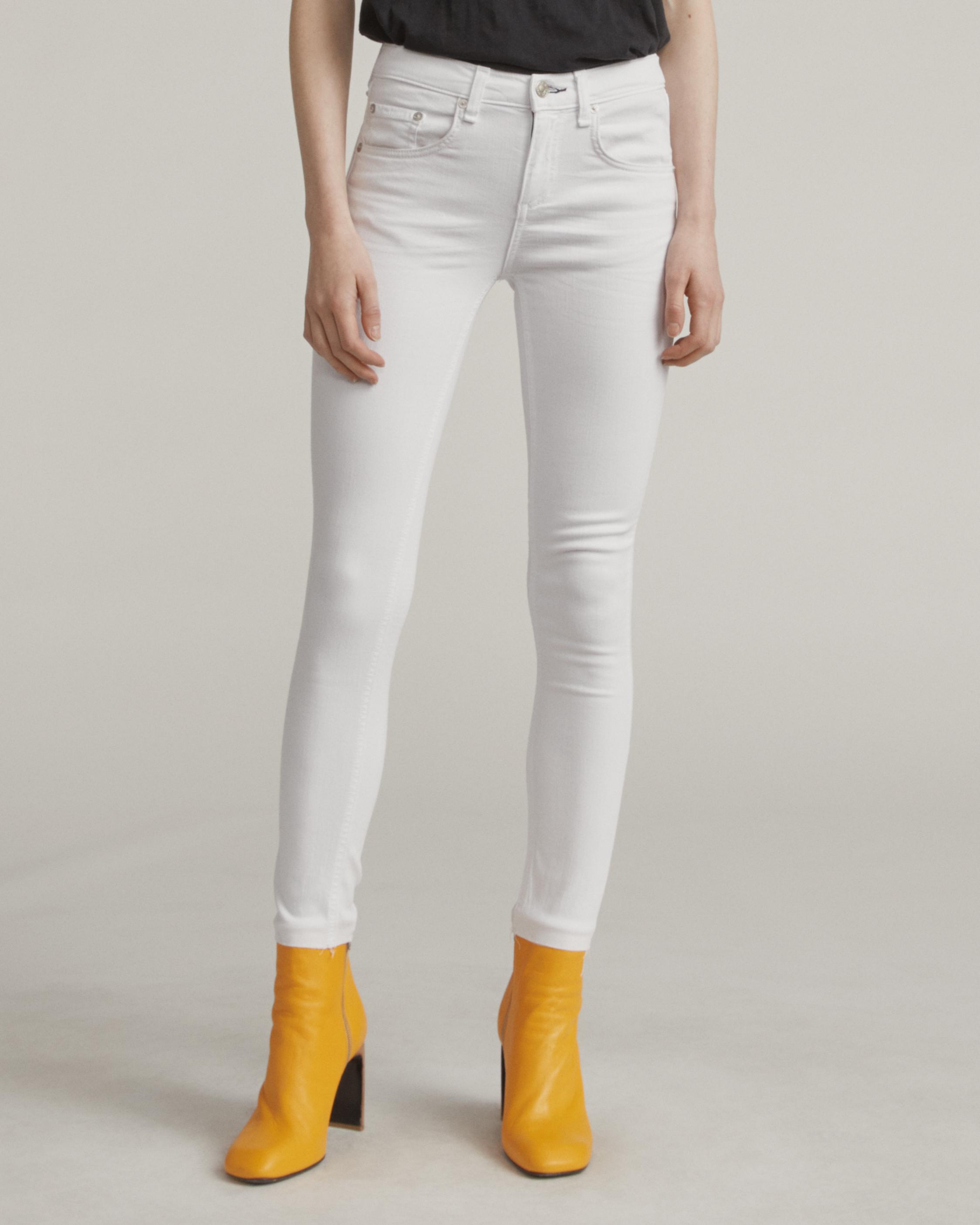 Relaxed Skinny 28