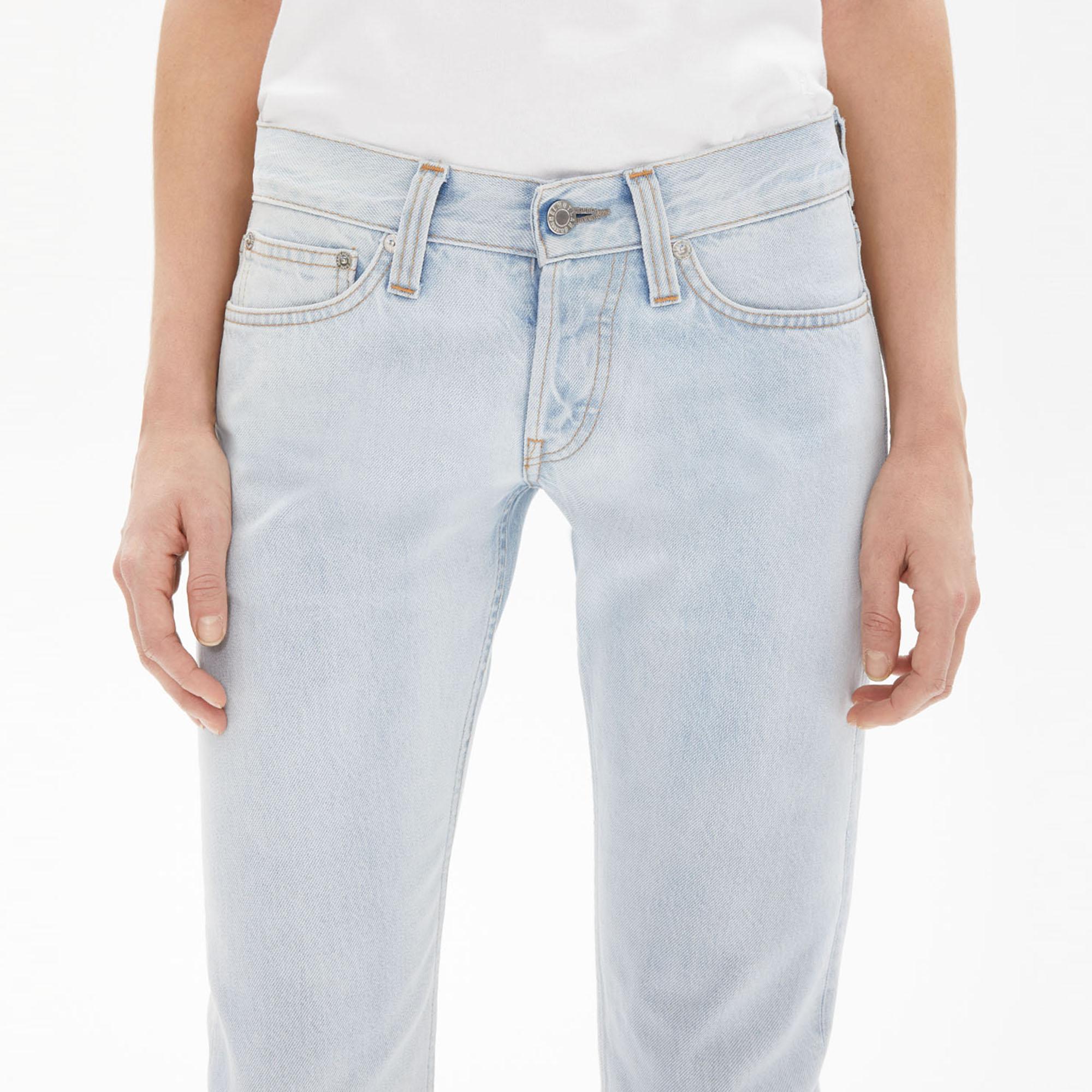 The Helmut Lang masc lo drainpipe jeans in accelerated flat bleach ...