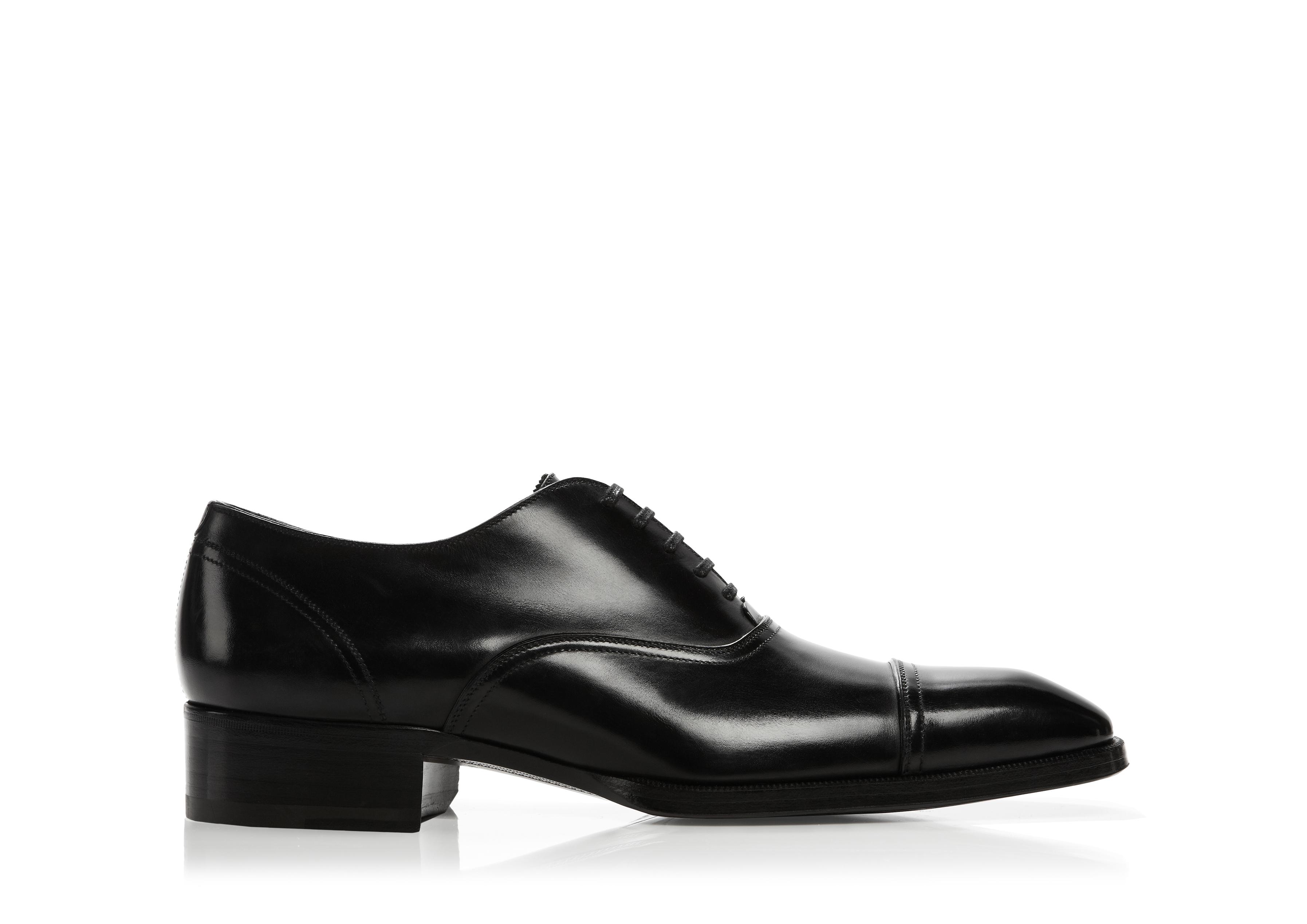 Tom Ford GIANNI LACE UP CAP TOE 