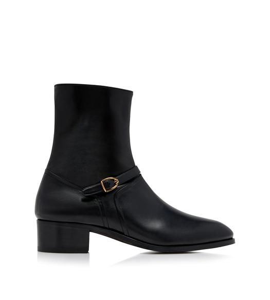 SMOOTH LEATHER BRADDEN BOOT WITH BUCKLE DETAIL