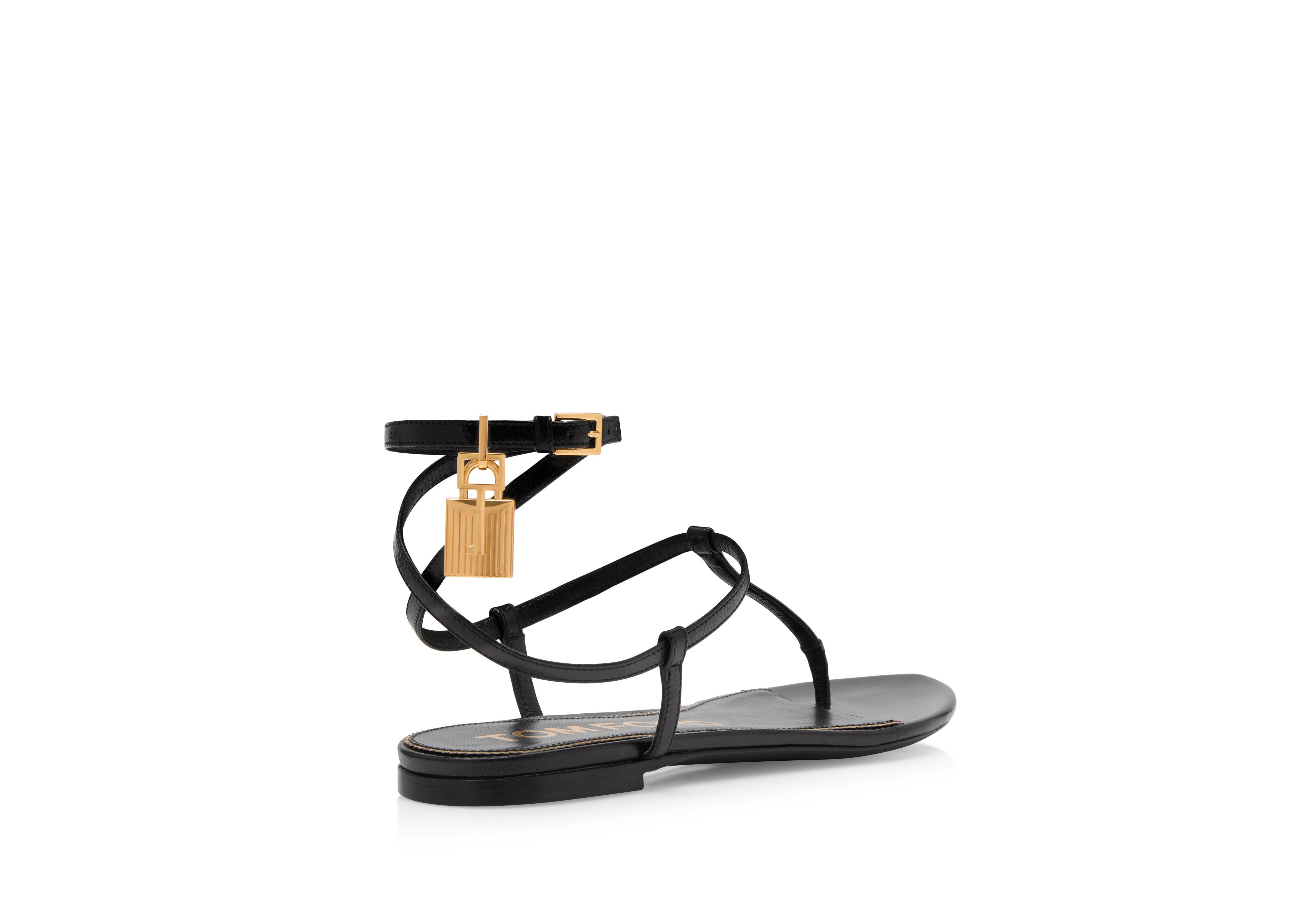 SHINY LEATHER PADLOCK THONG SANDAL C thumbnail