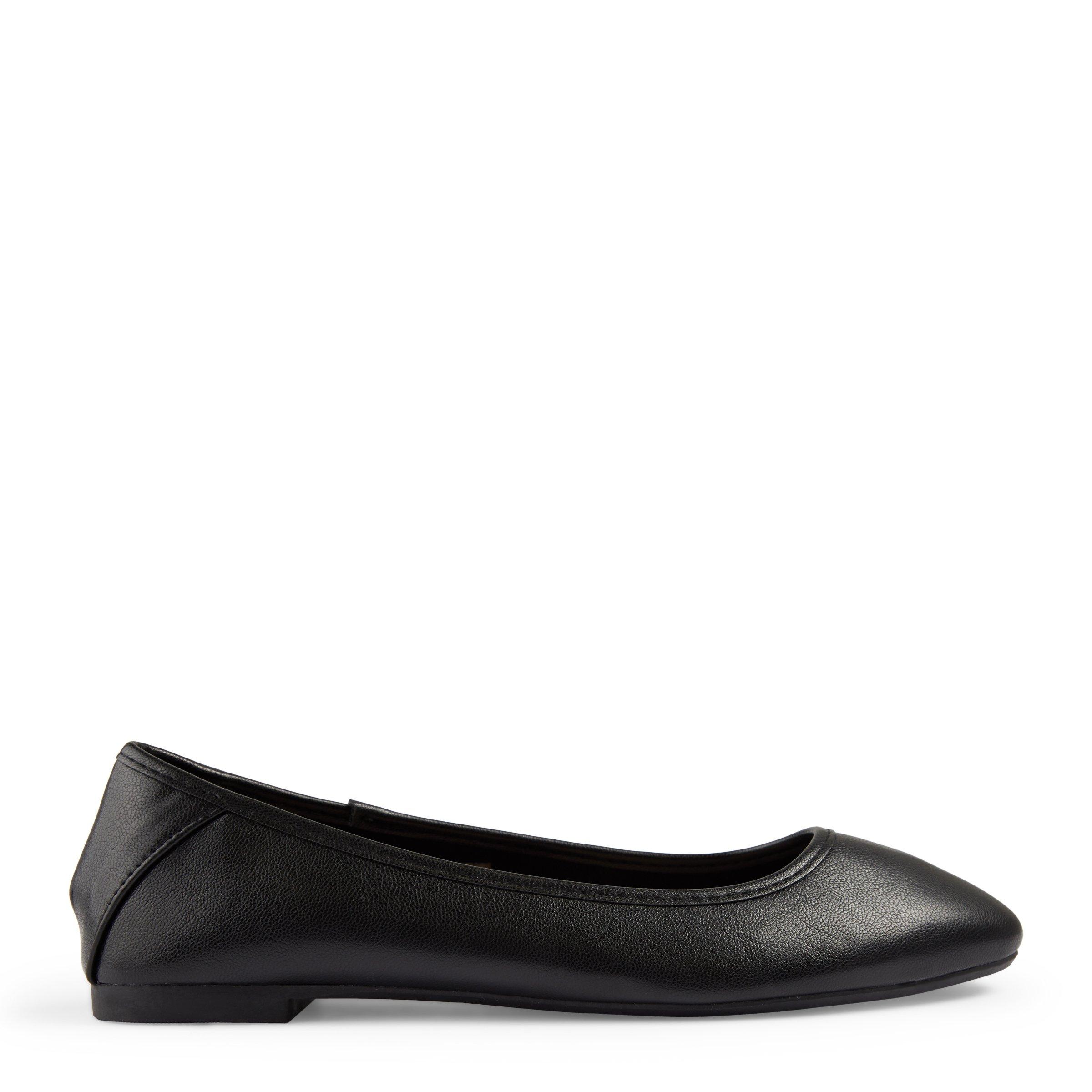 Black Pump (3028161) | Truworths