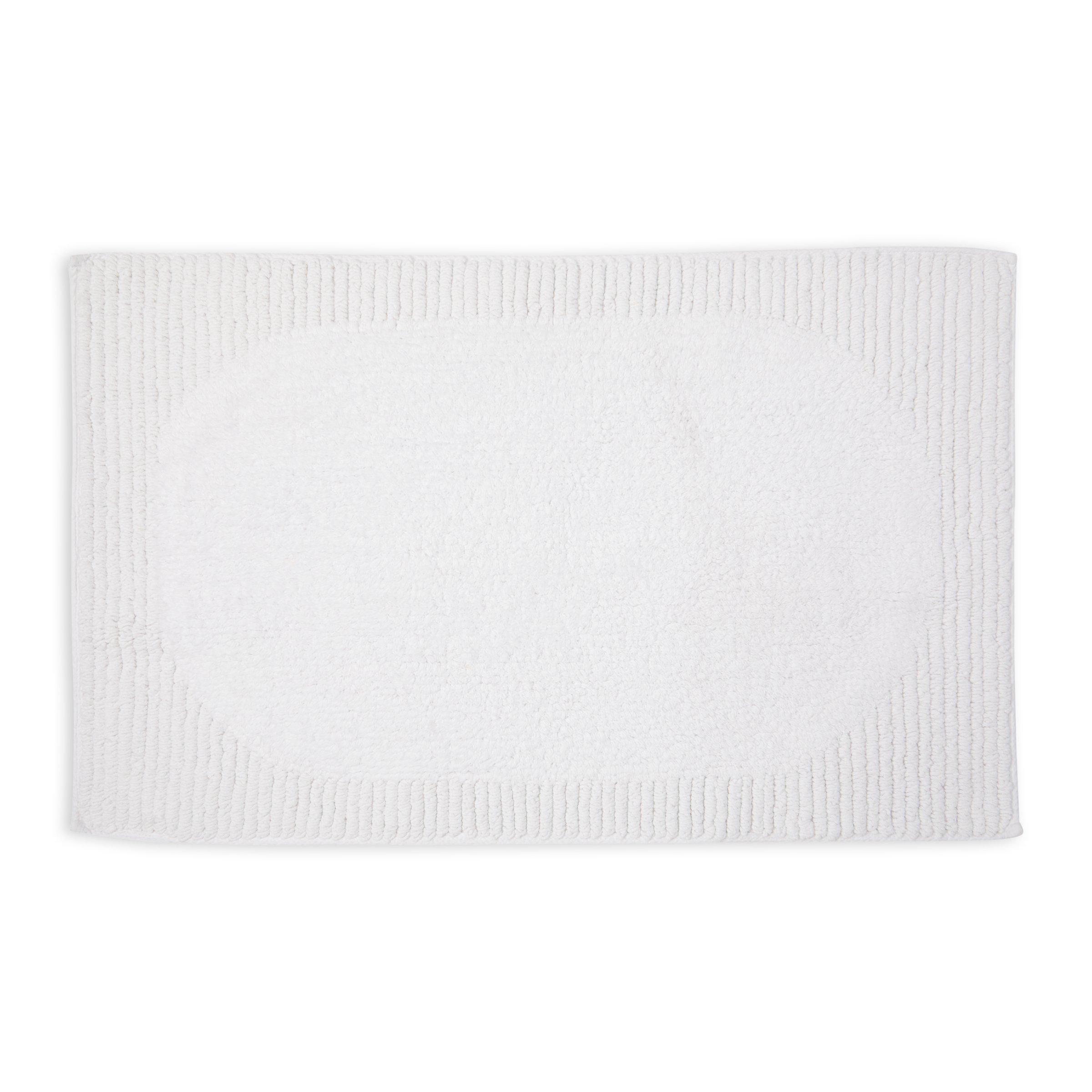 White Oval Bath Mat (3112624) Loads of Living
