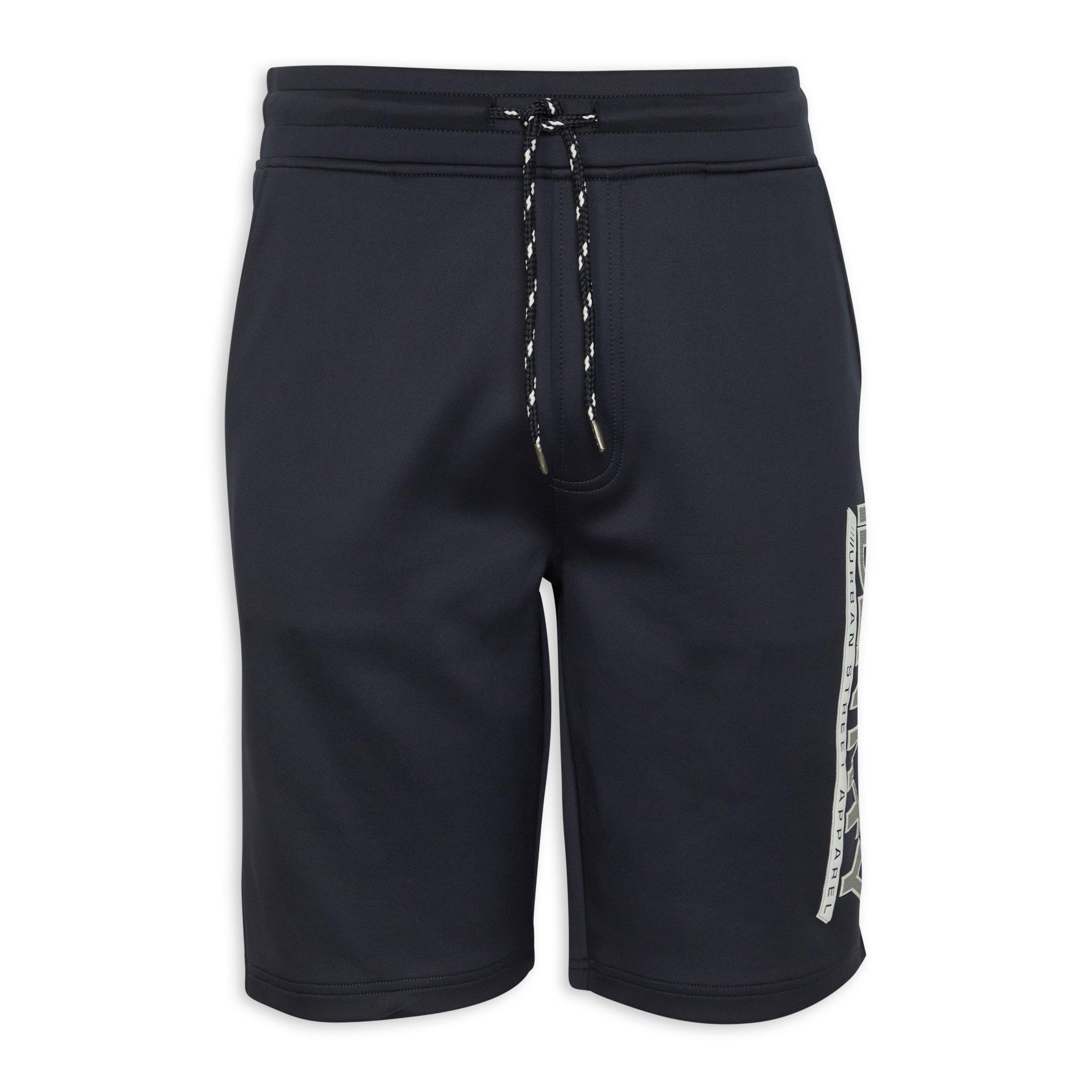 Black Modal Span Scuba Pleat Causal Short