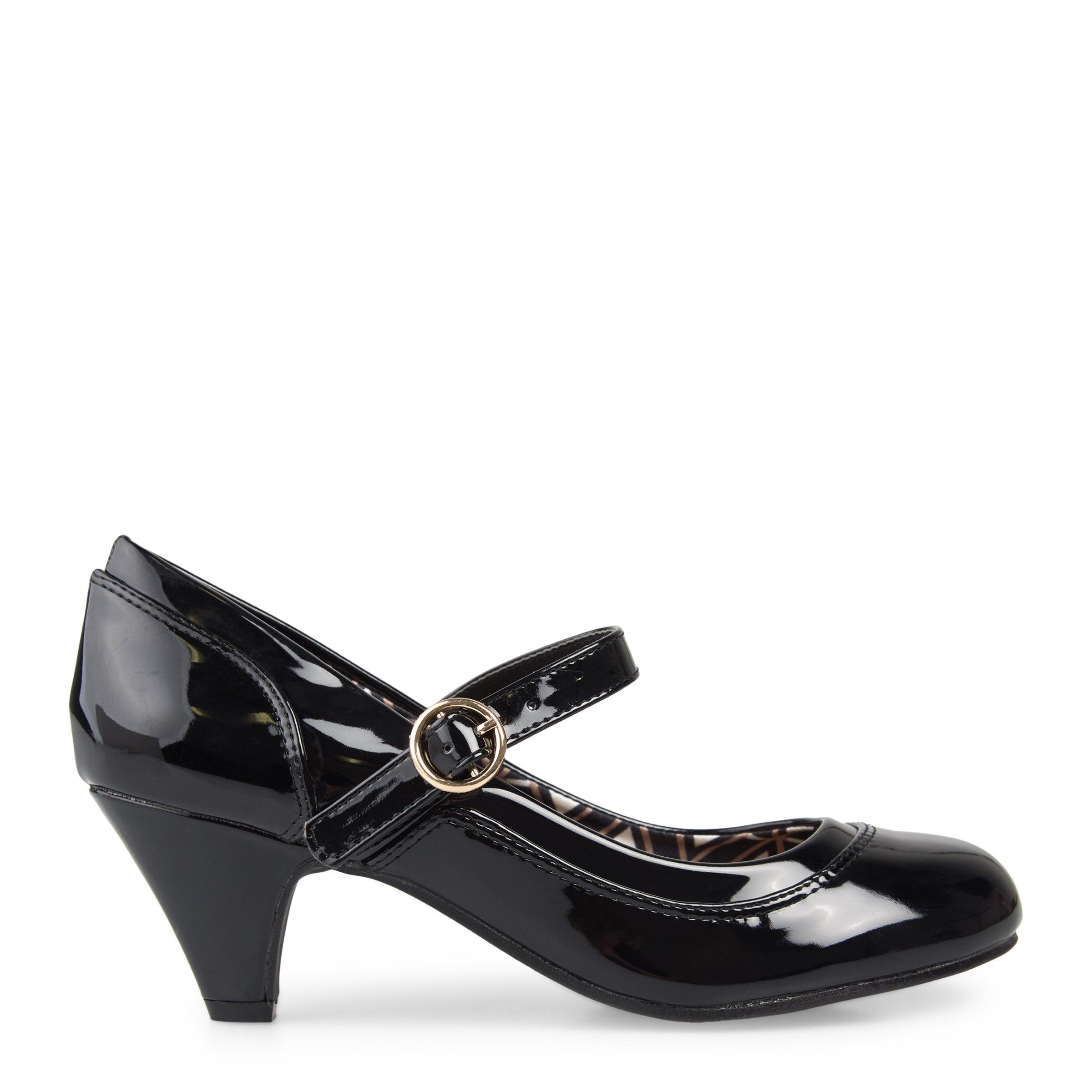 black patent maryjanes