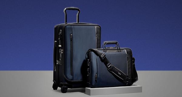 tumi travel handbag