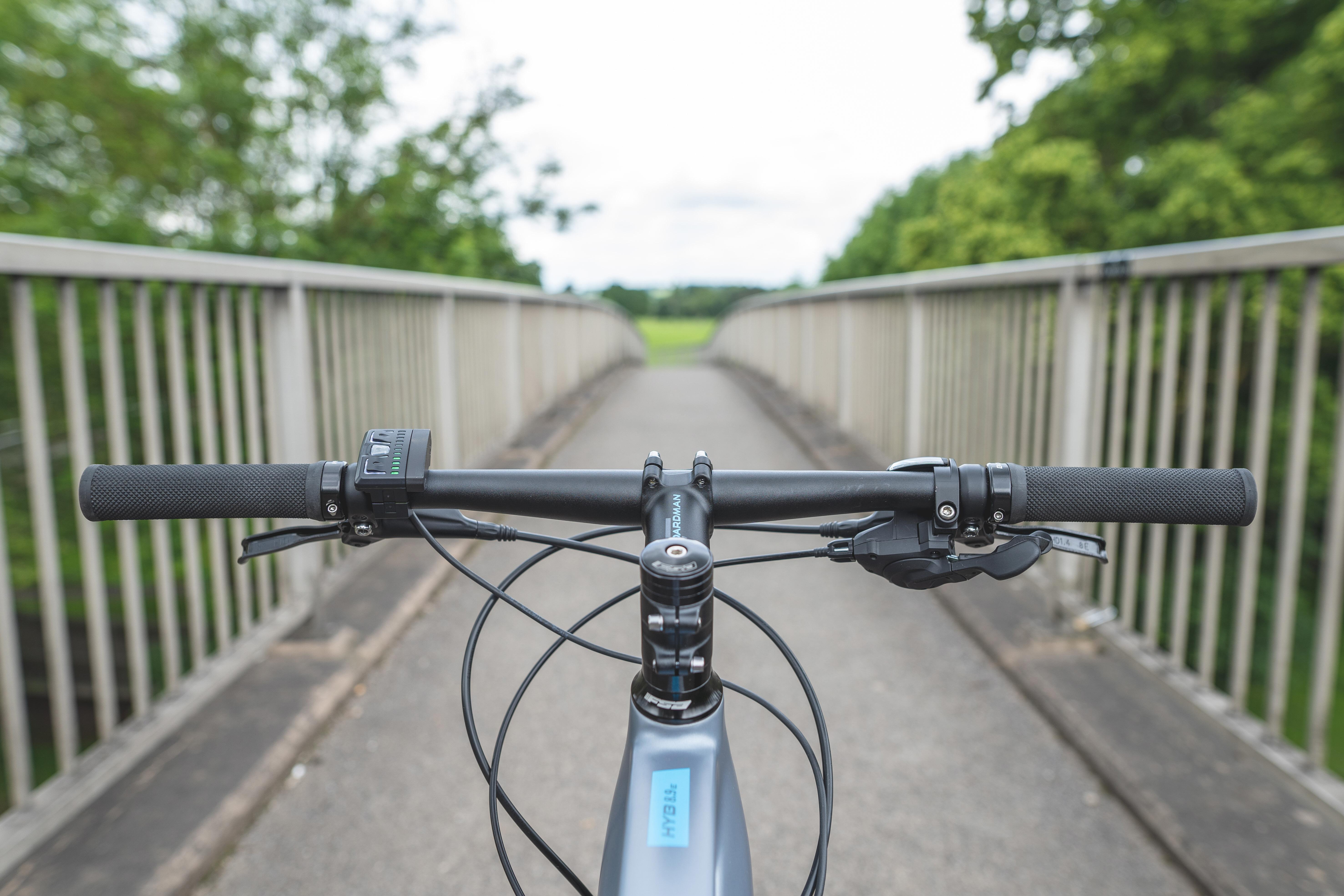 boardman hybrid electric bike