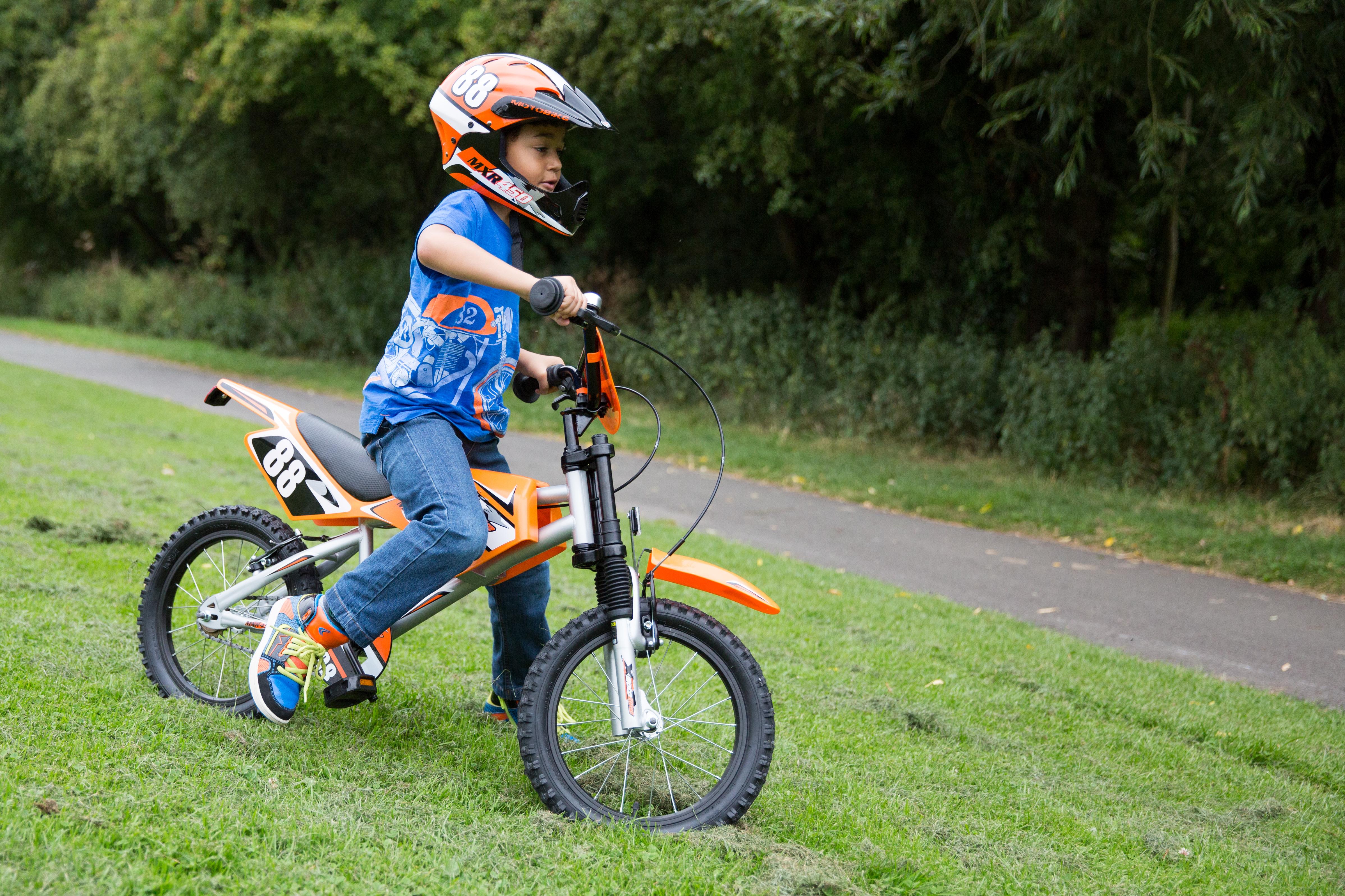 halfords green motorbike bike