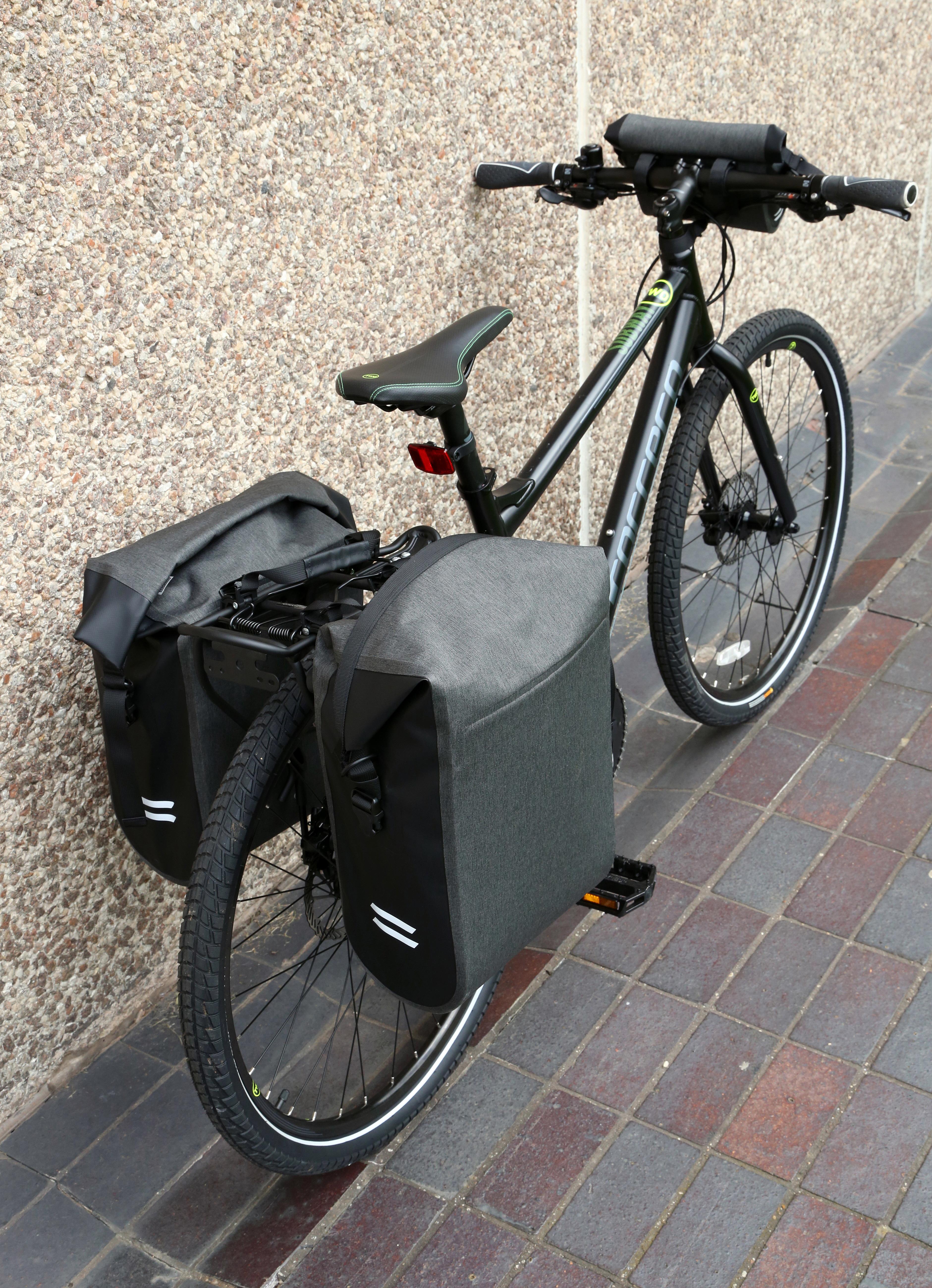 mountain bike pannier rack and bag