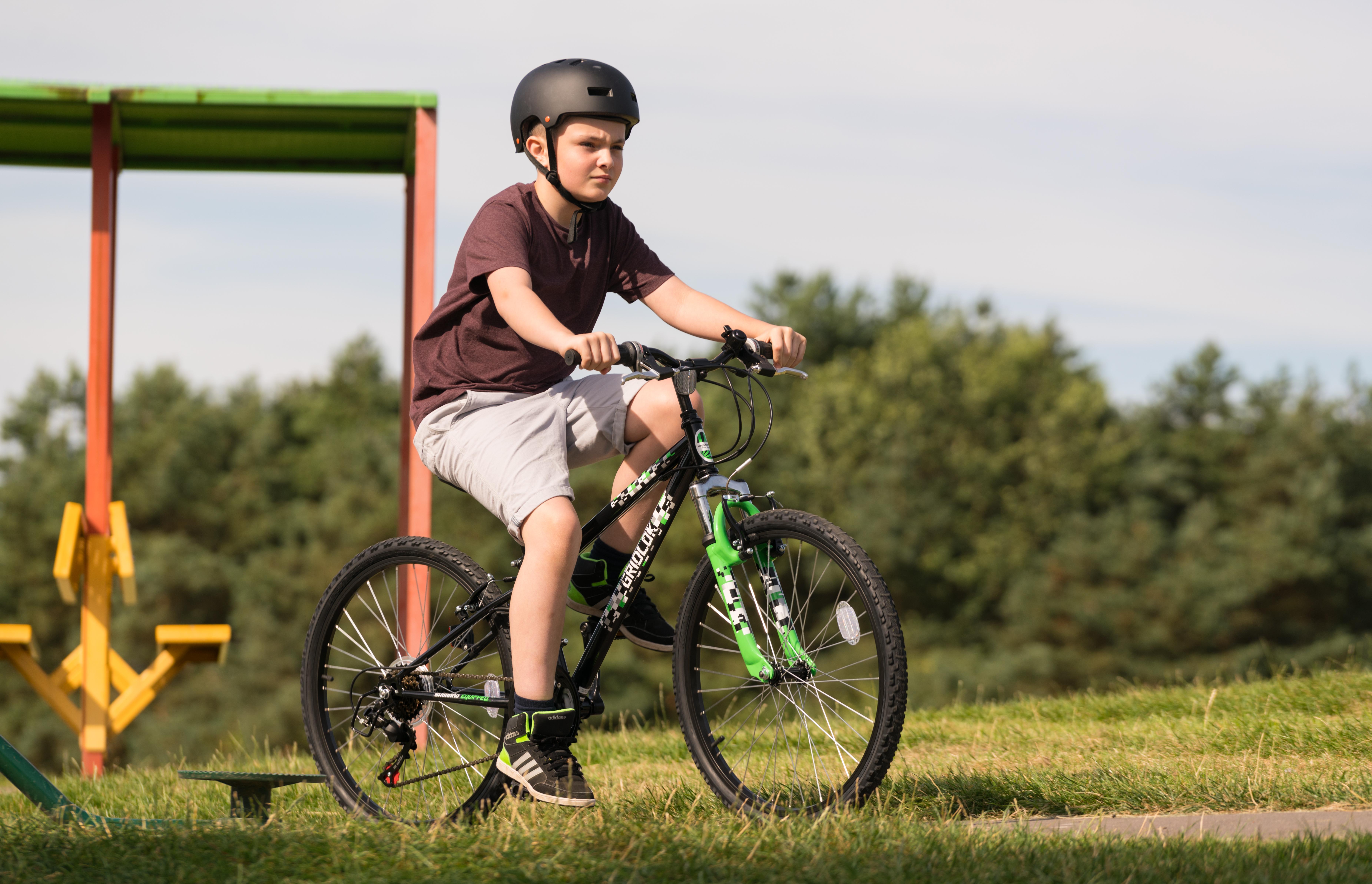 halfords apollo gridlock bike