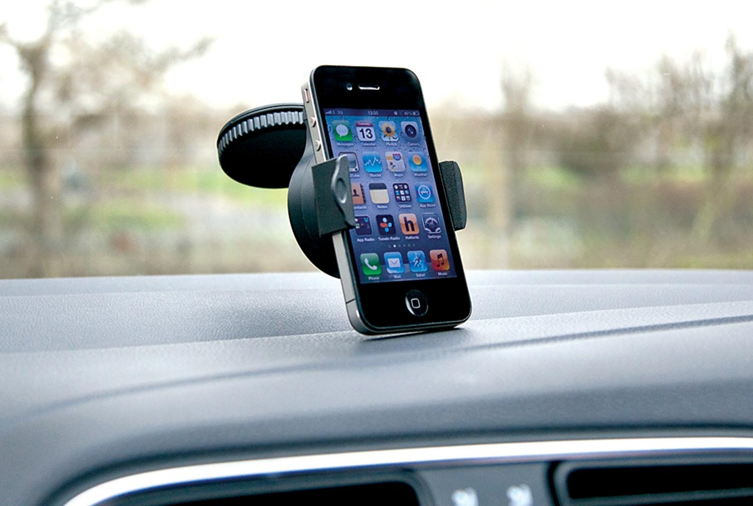 halfords waterproof phone mount