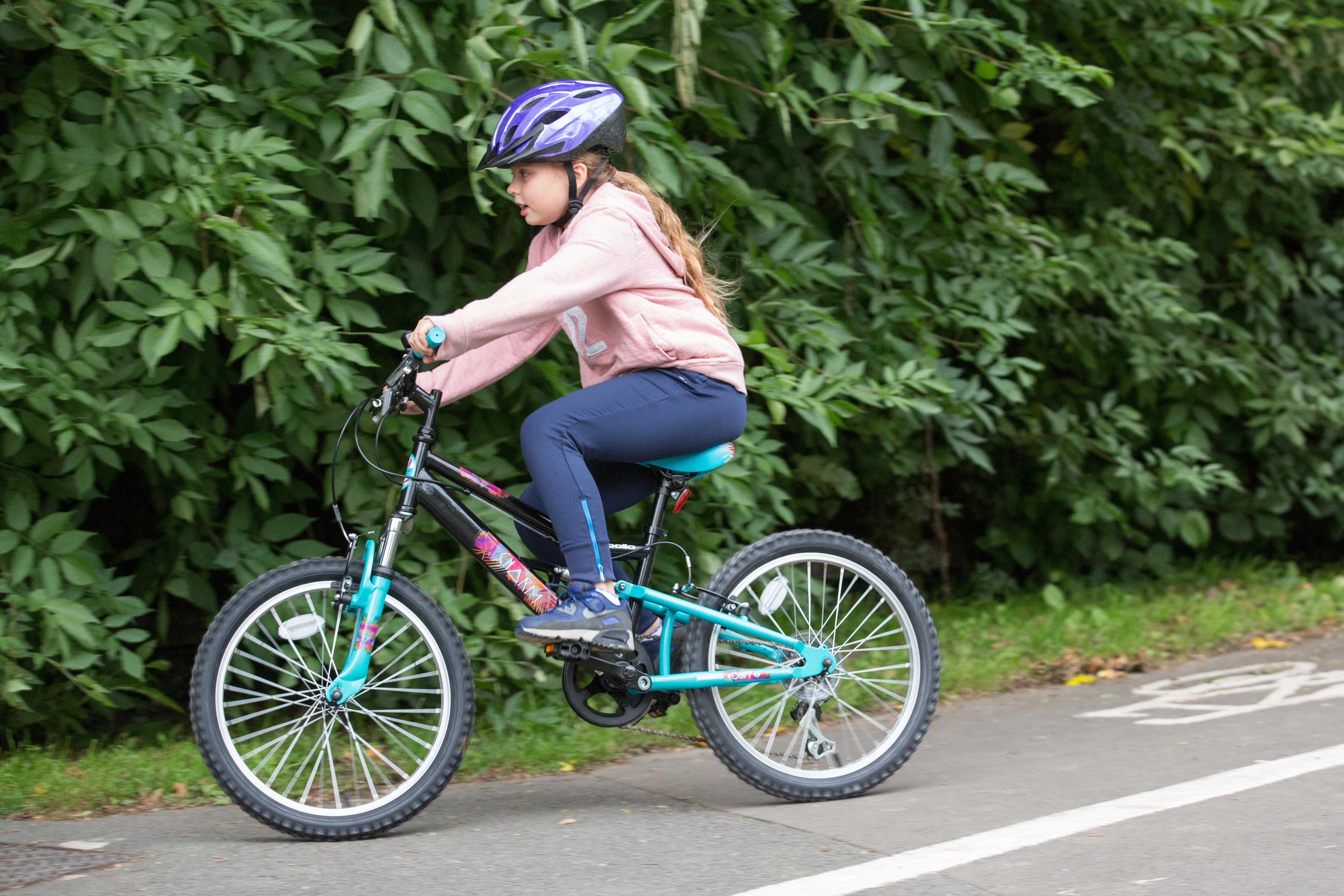 apollo charm girls bike