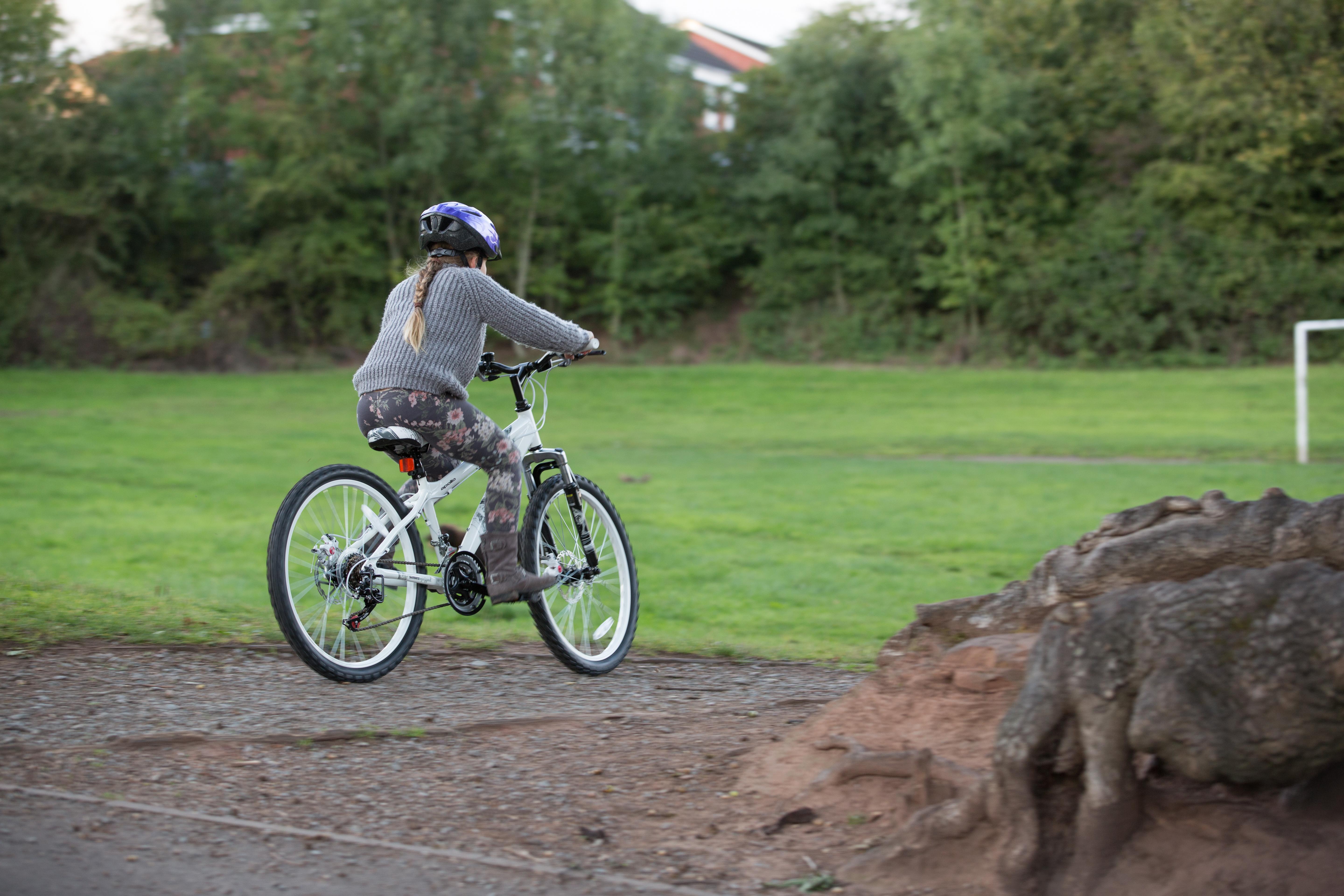 apollo craze junior mountain bike