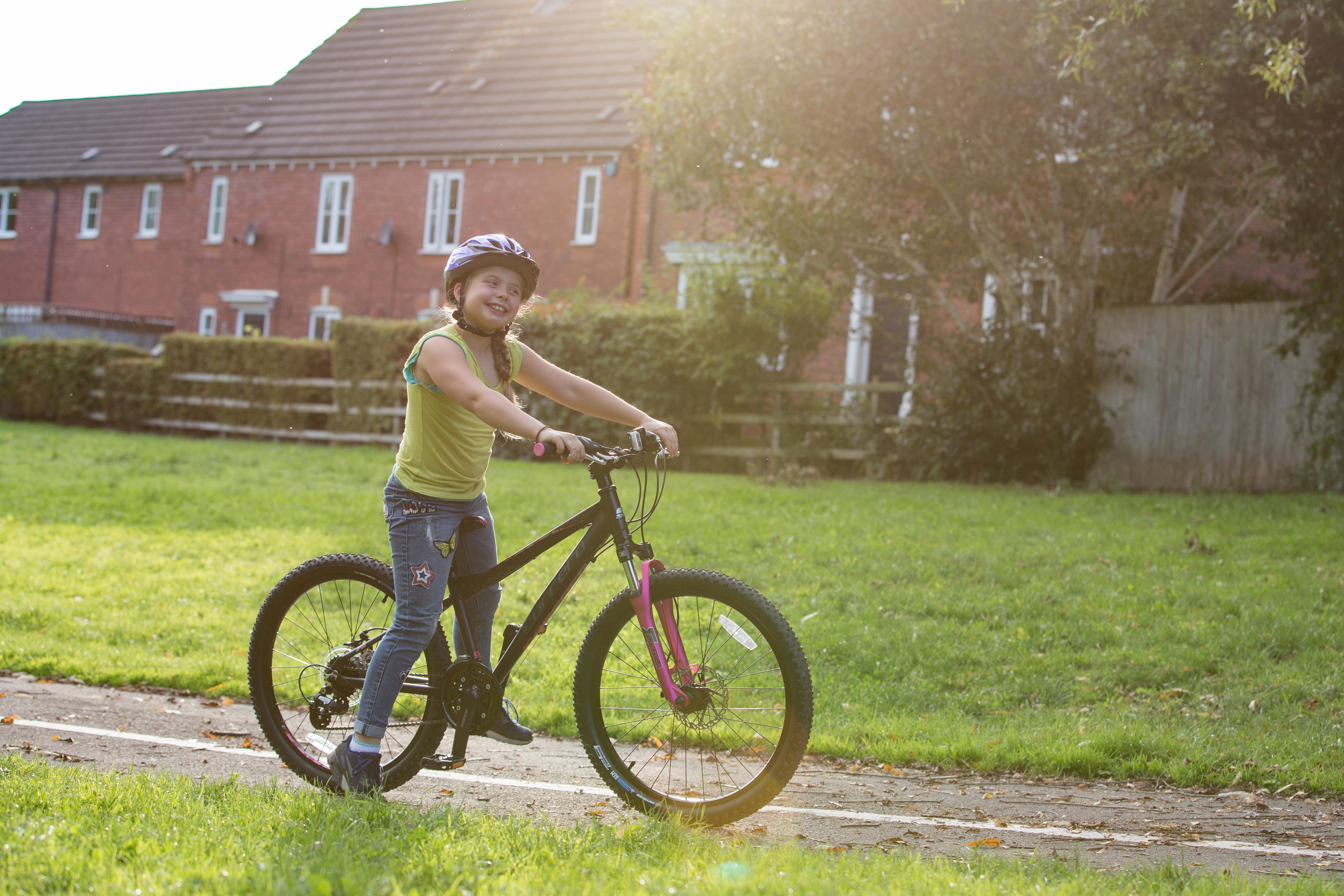 carrera luna mountain bike