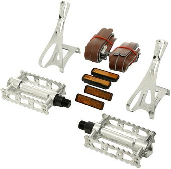 halfords cycle pedals