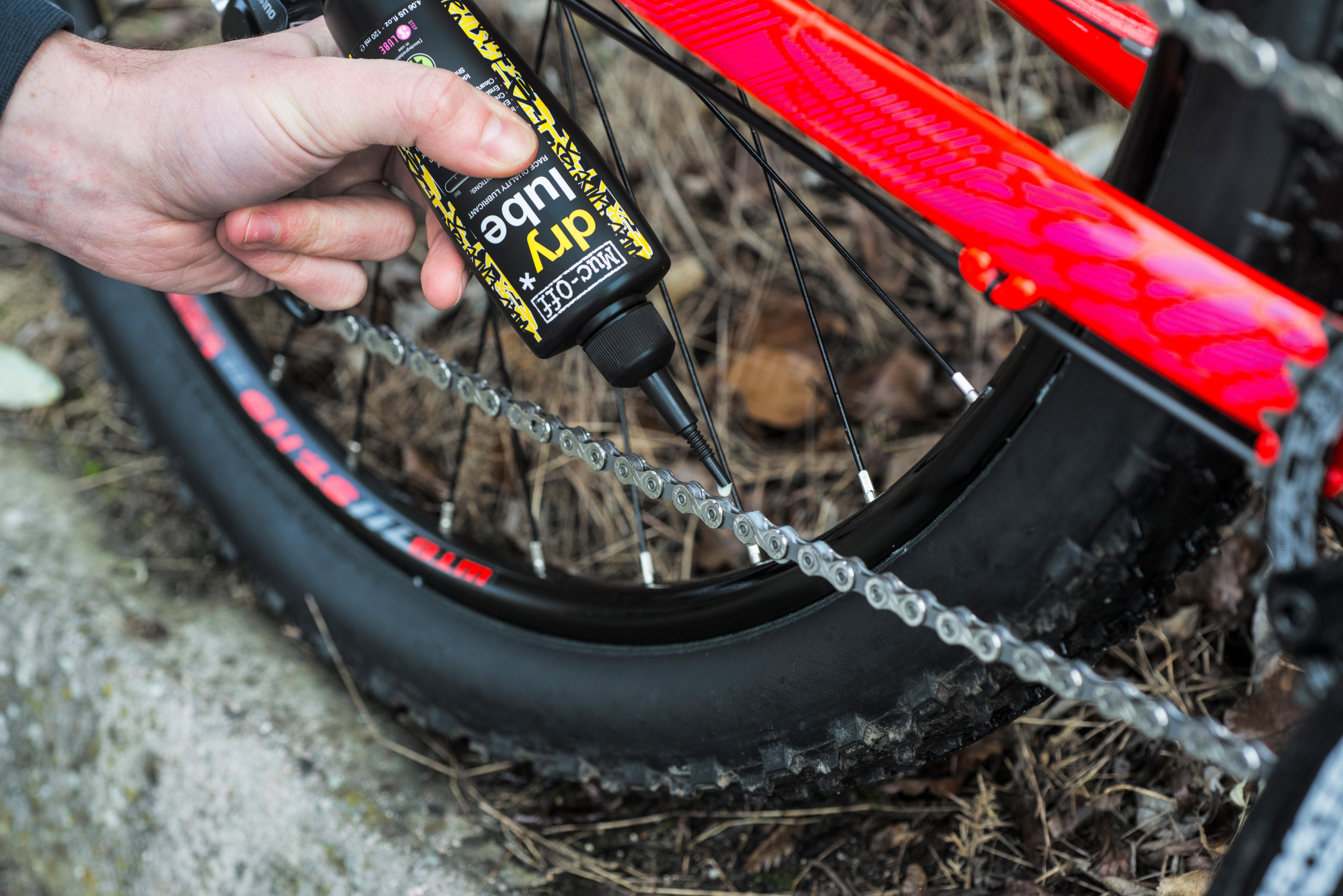 muc off dry lube halfords