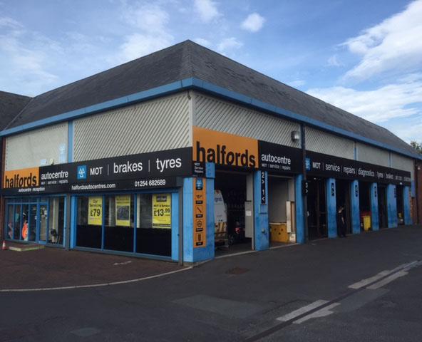 halfords blackburn bikes