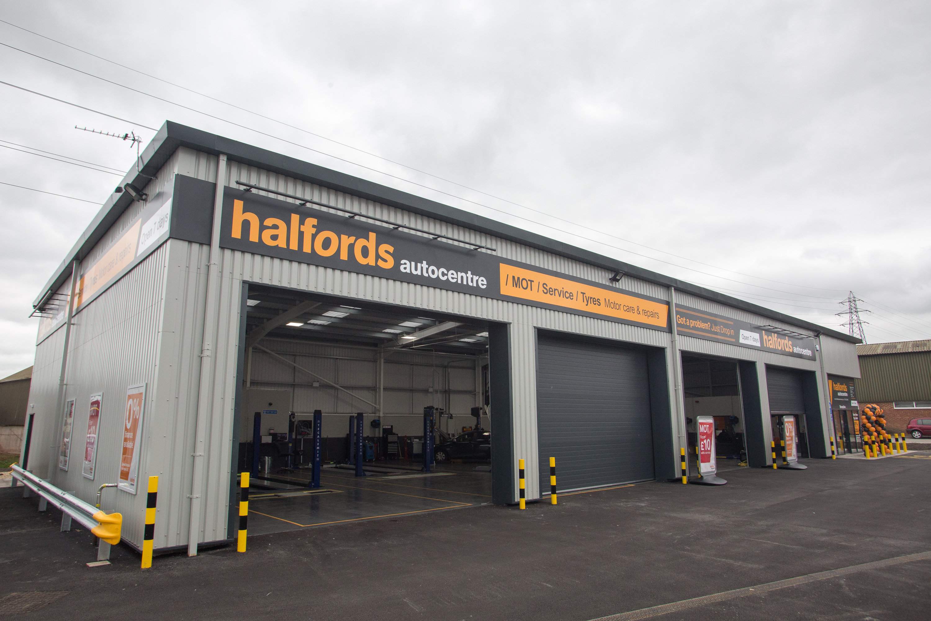 Do halfords repair discount punctures