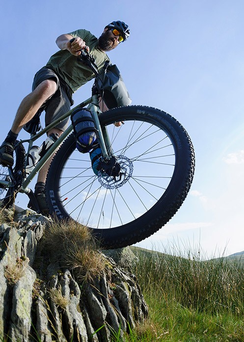 giant mountain bike red