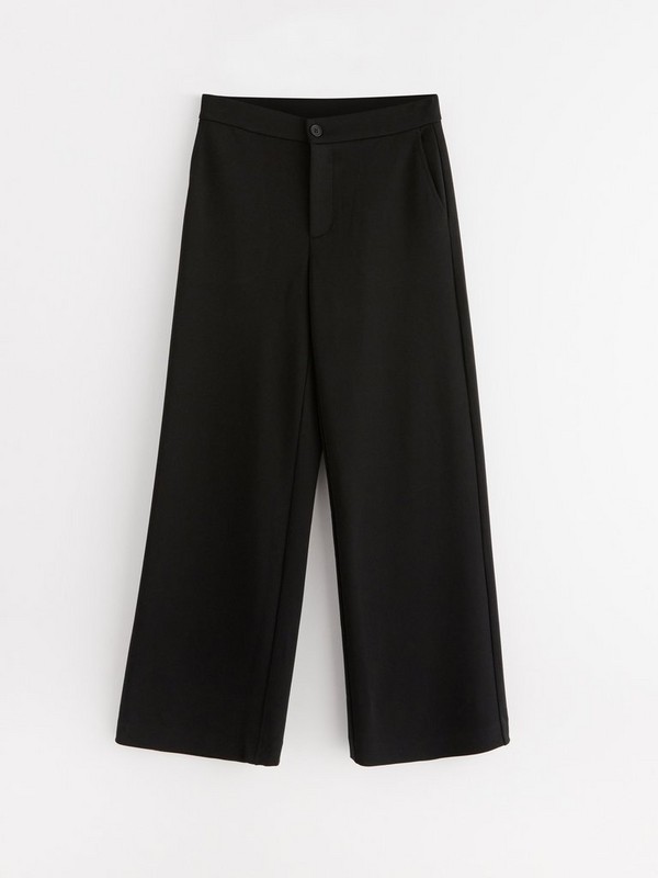 Wide leg trousers