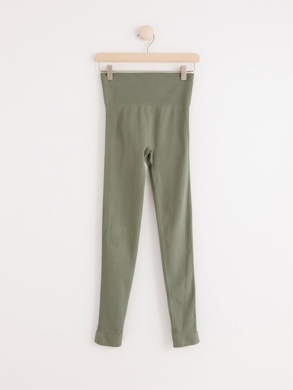 Dark green sports leggings