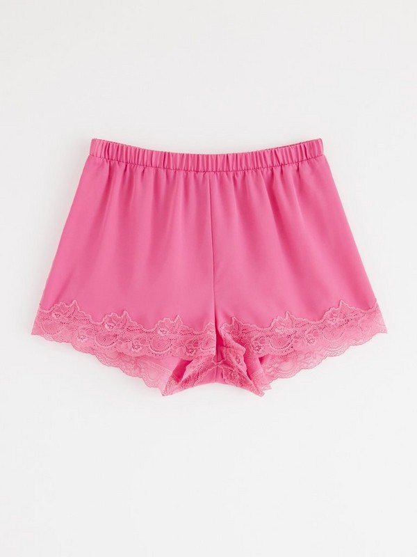 Satin shorts with lace