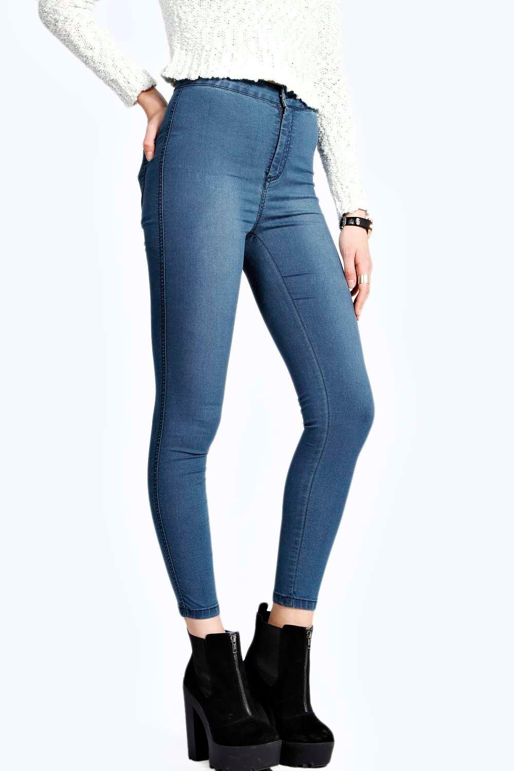 Lara Skinny Tube Jeans at boohoo.com
