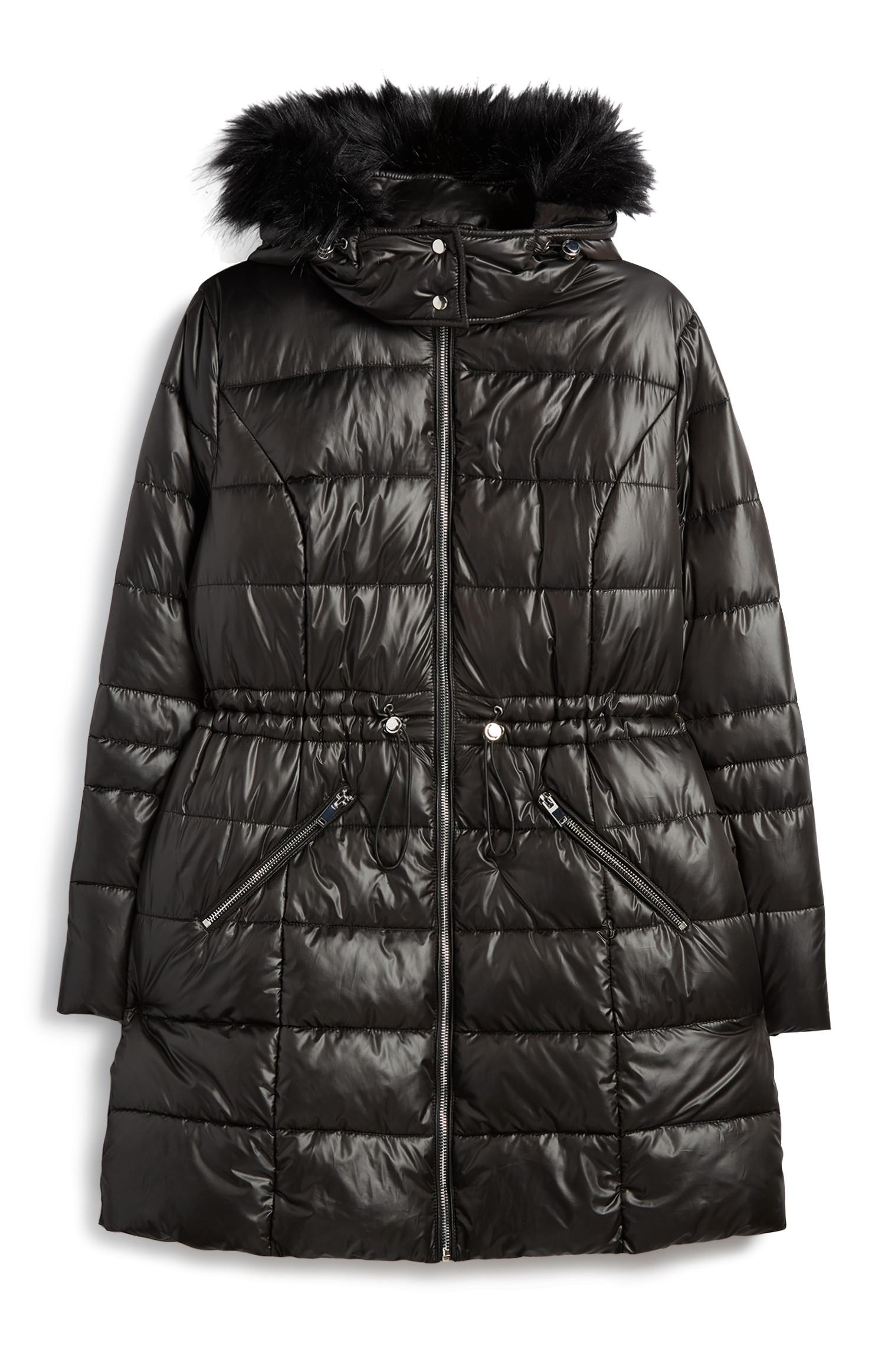 Gevoerde zwarte hoogglans jas