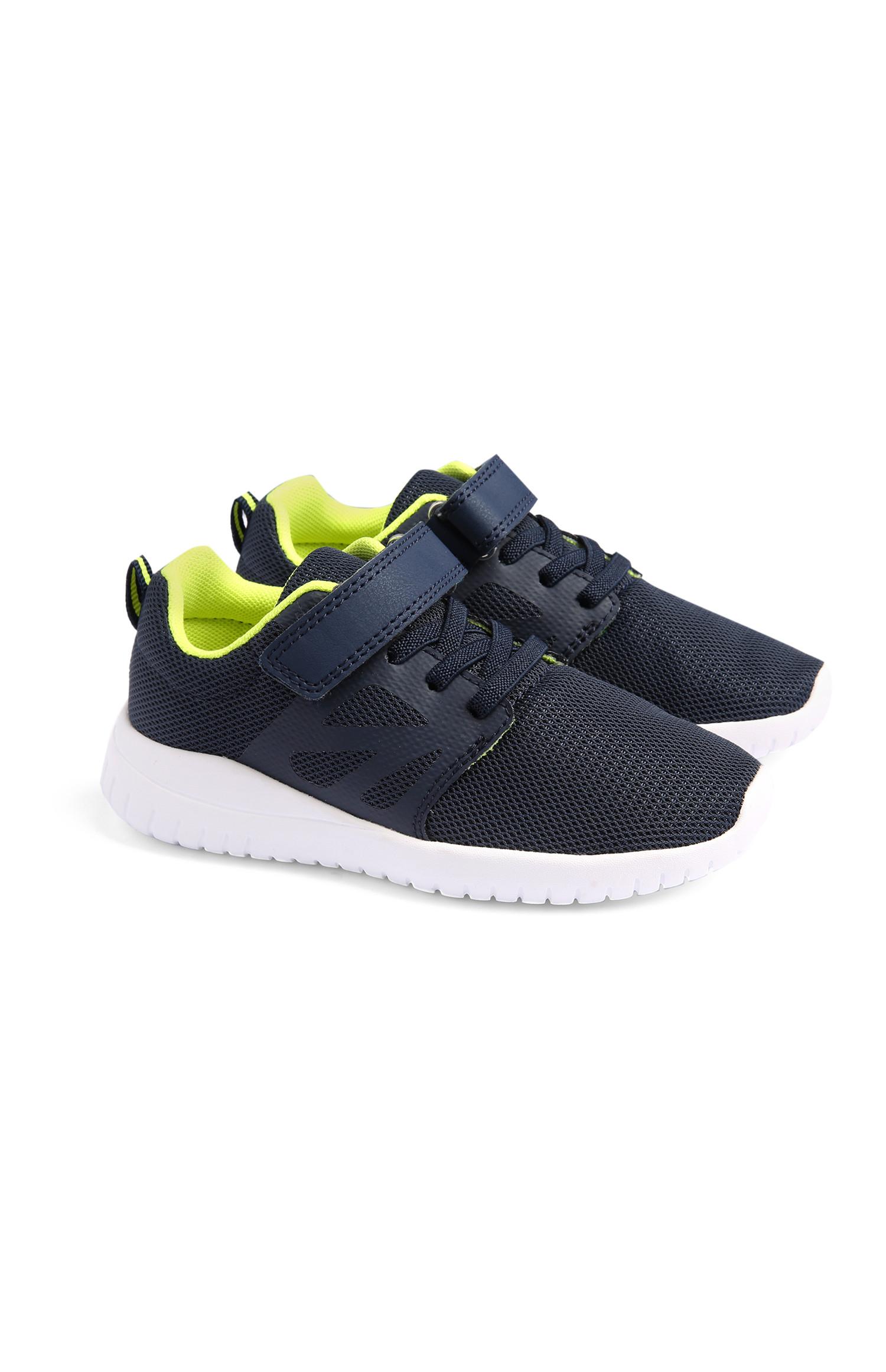 Marineblaue Pylon-Sportschuhe (kleine Jungen)