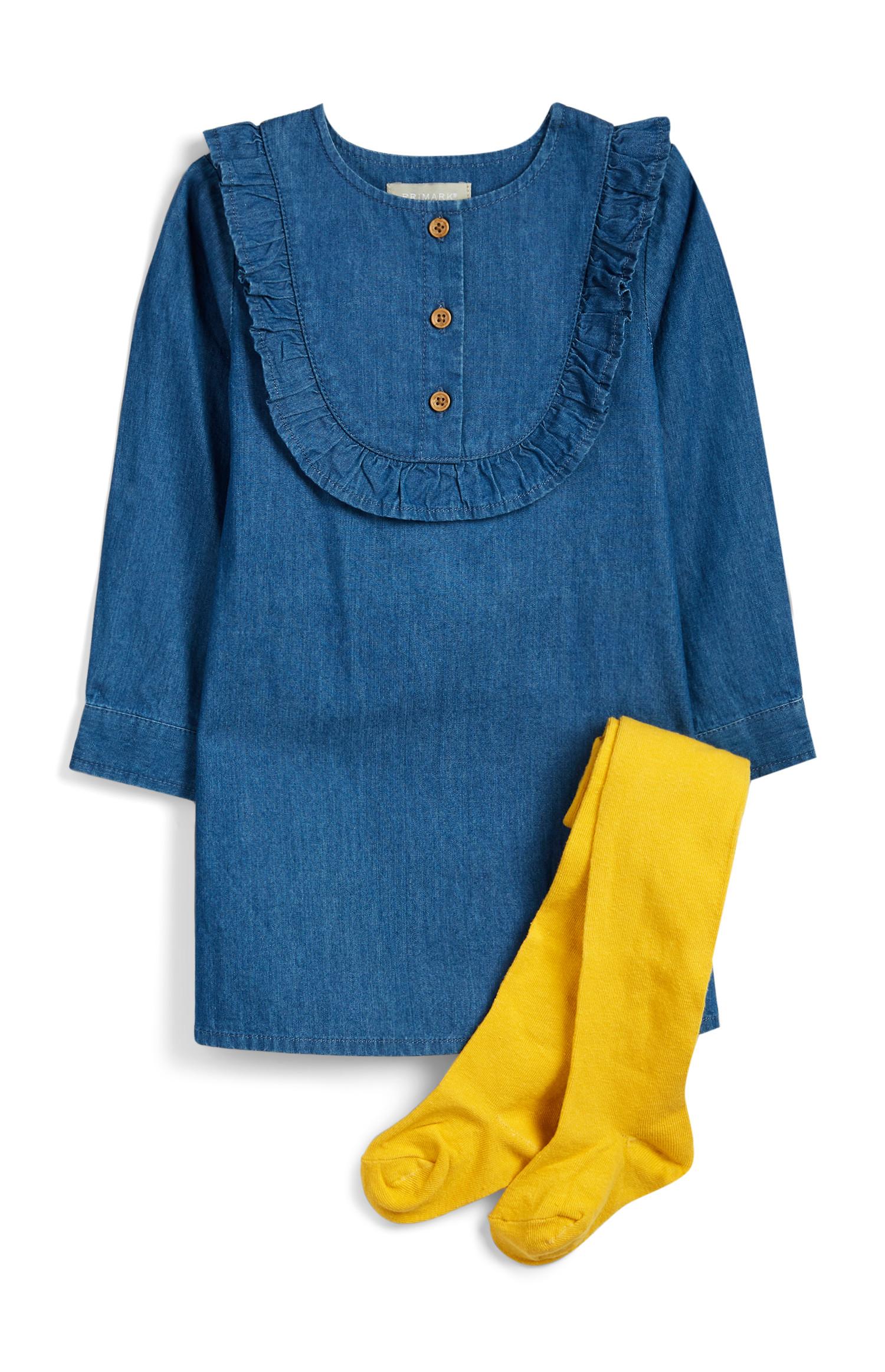 Abito in denim e collant da bimba