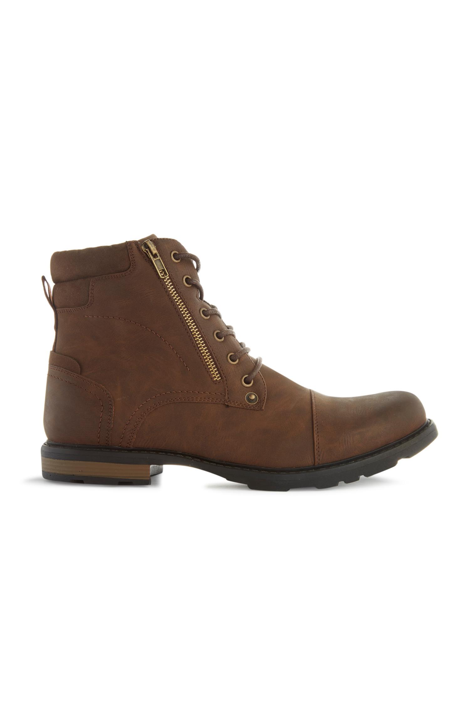 Braune Militärstiefel