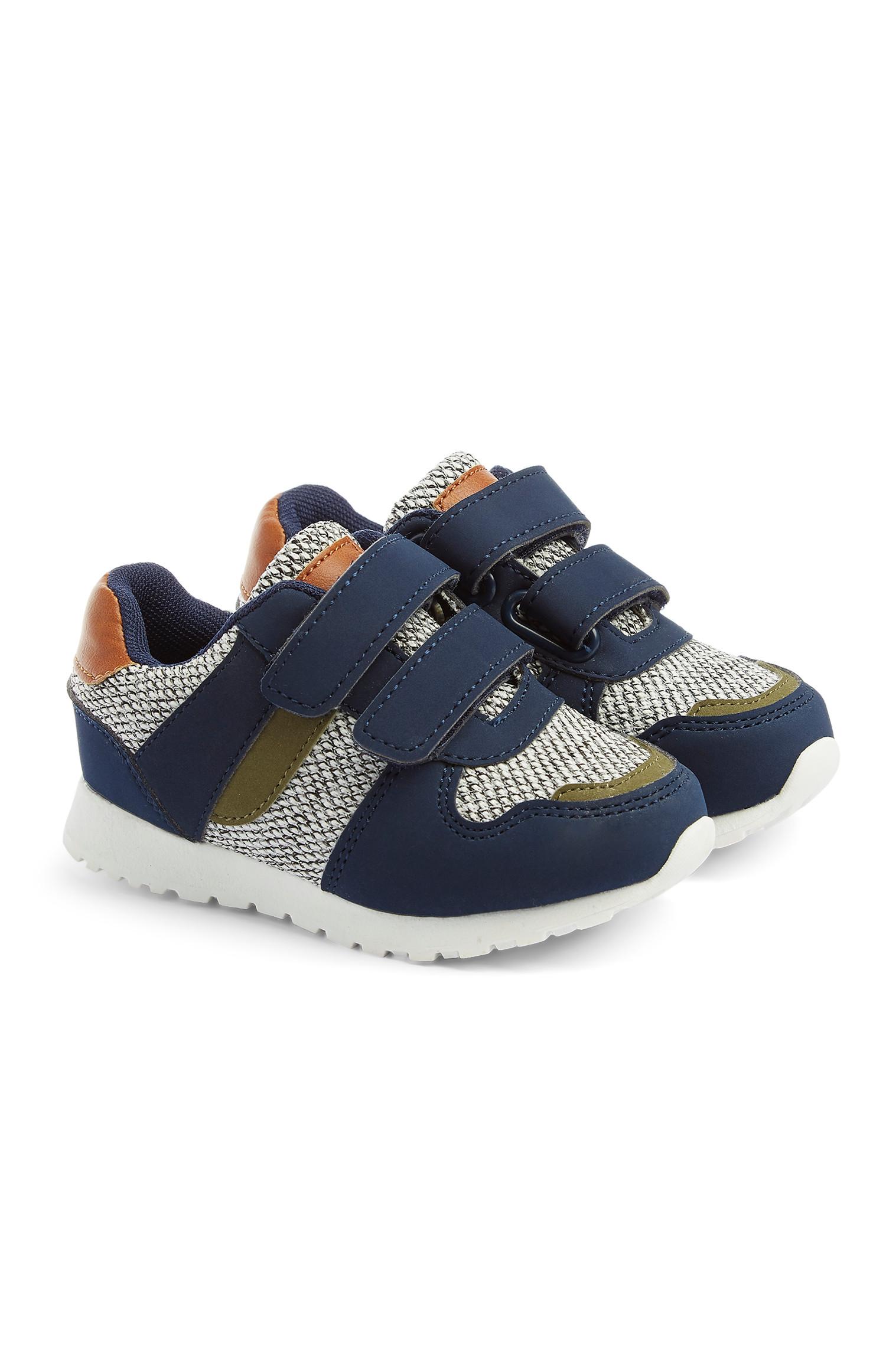 Sneaker für Babys (J)