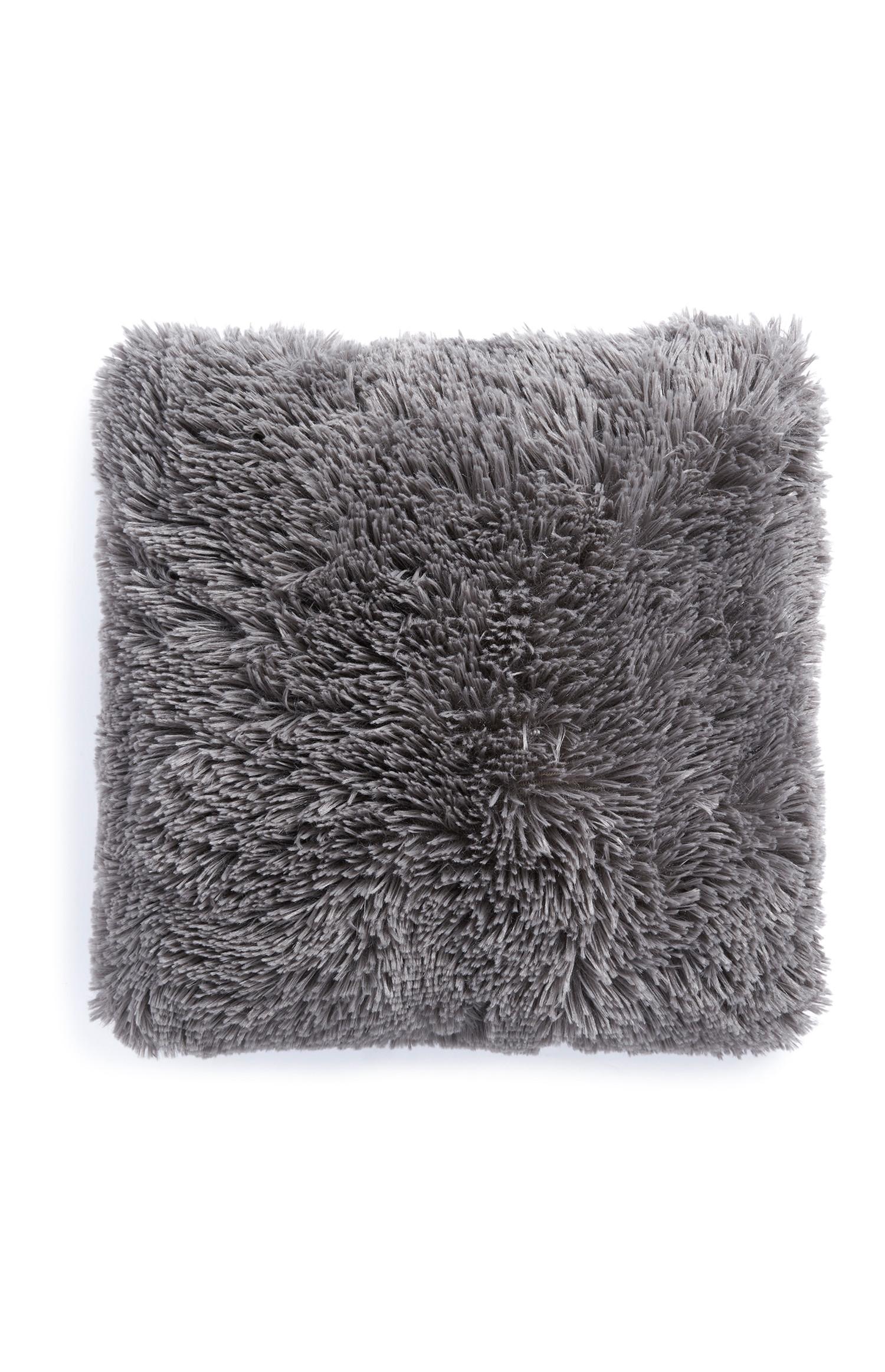 Cuscino grigio morbido