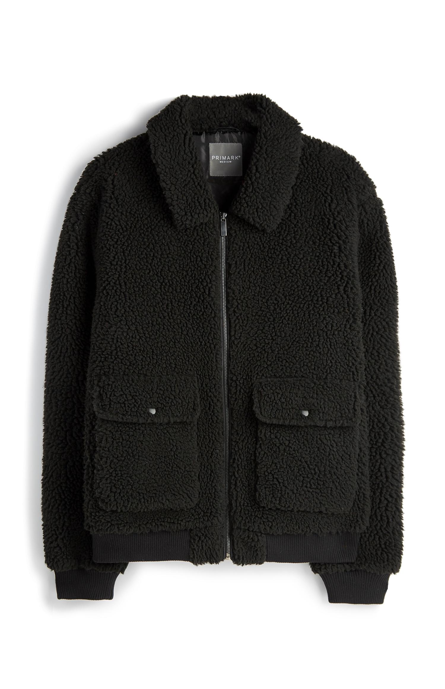 Schwarze Teddyjacke
