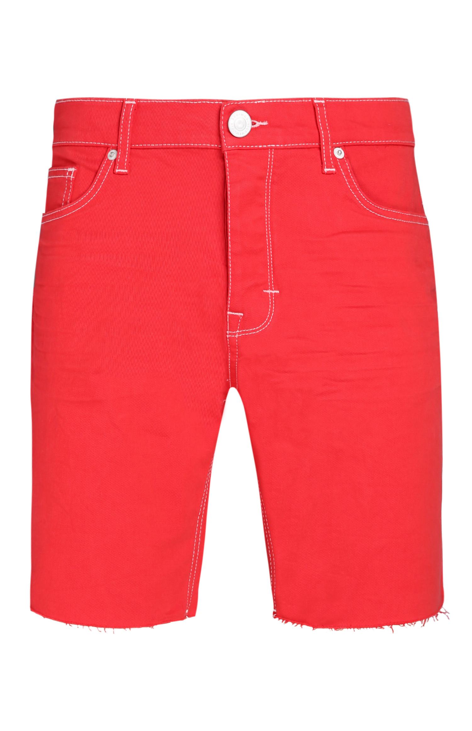 Rote Shorts