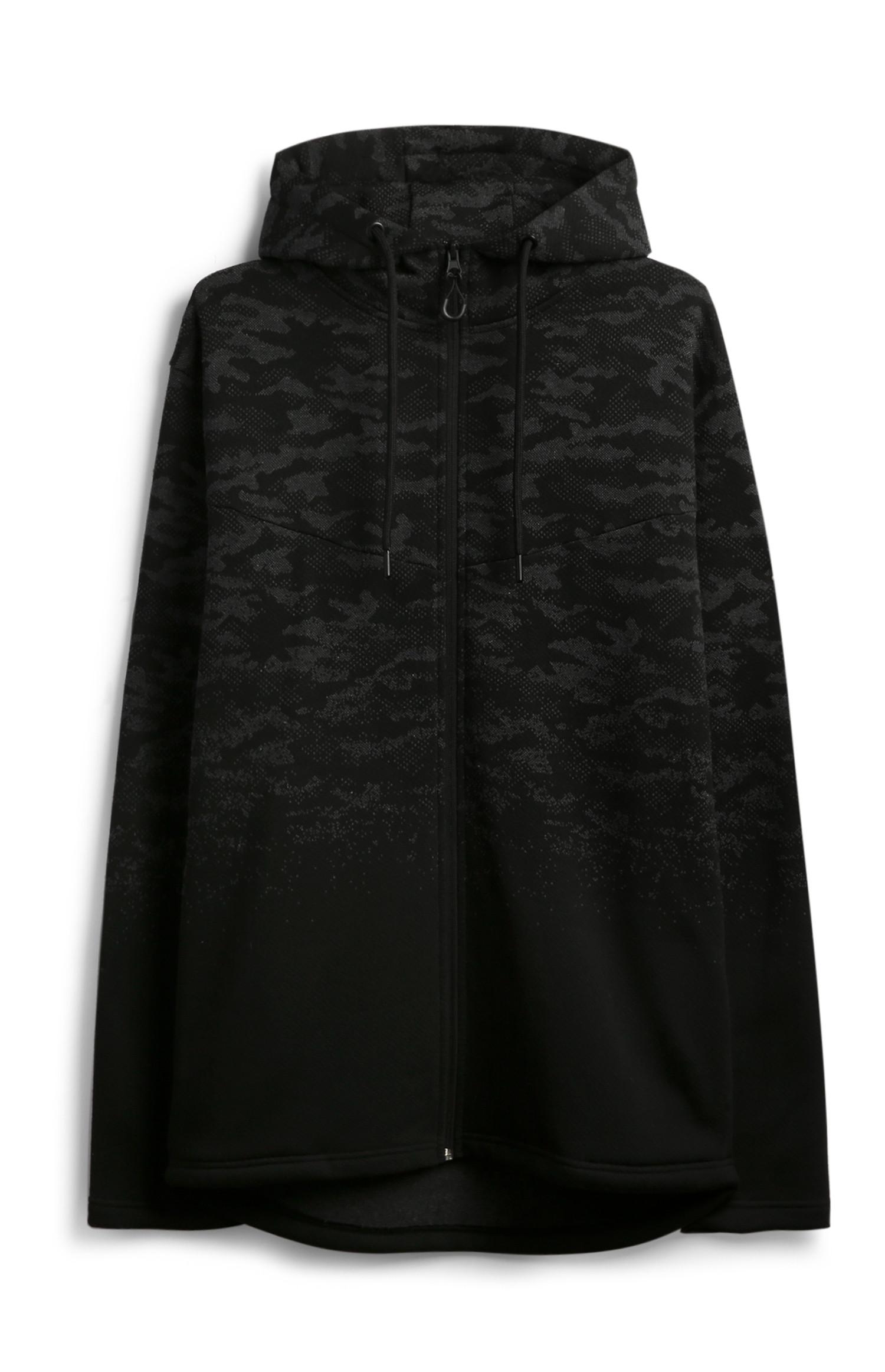 Kapuzenpullover mit schwarzem Tarnmuster