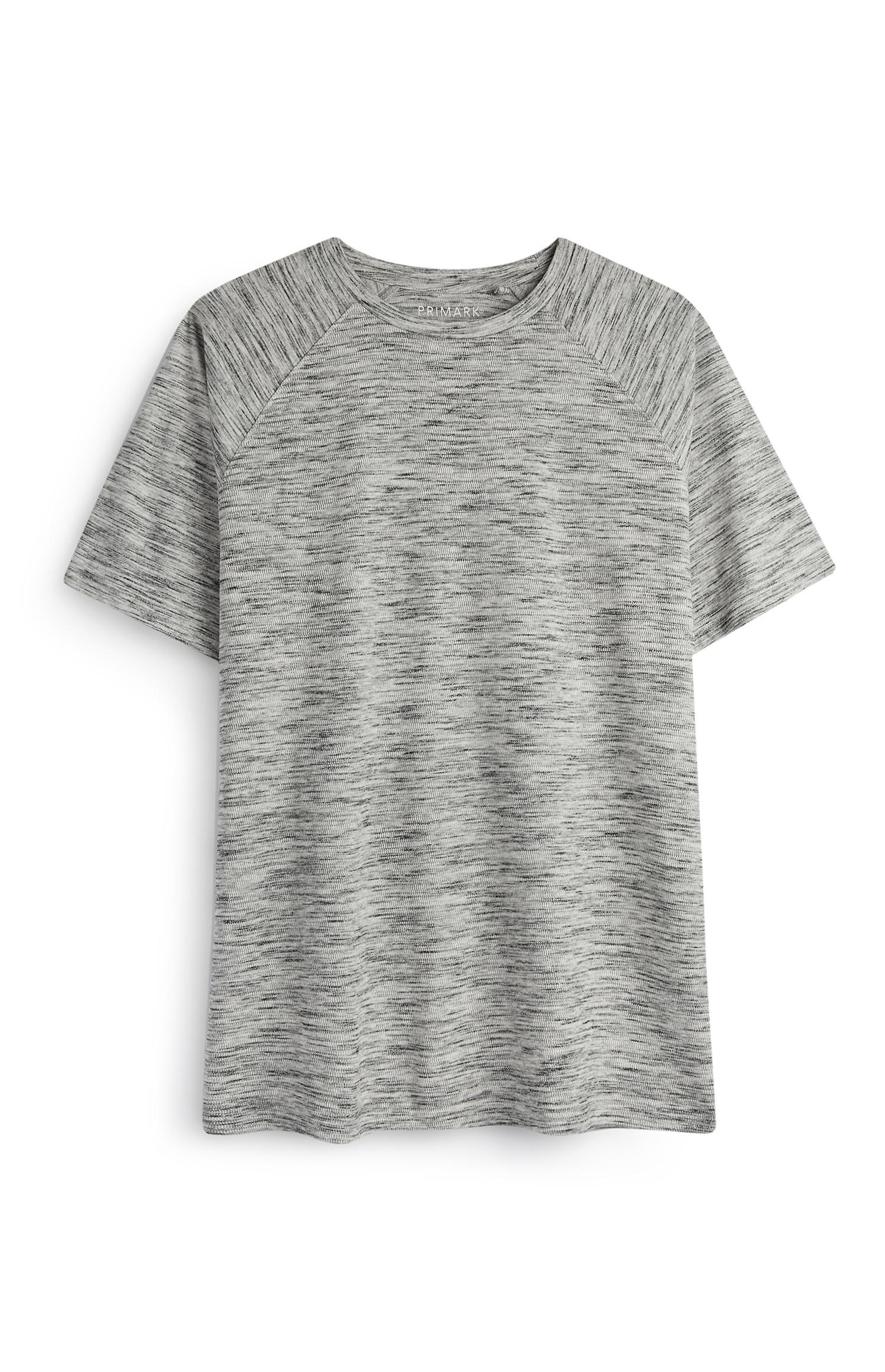 Graues Raglan-T-Shirt
