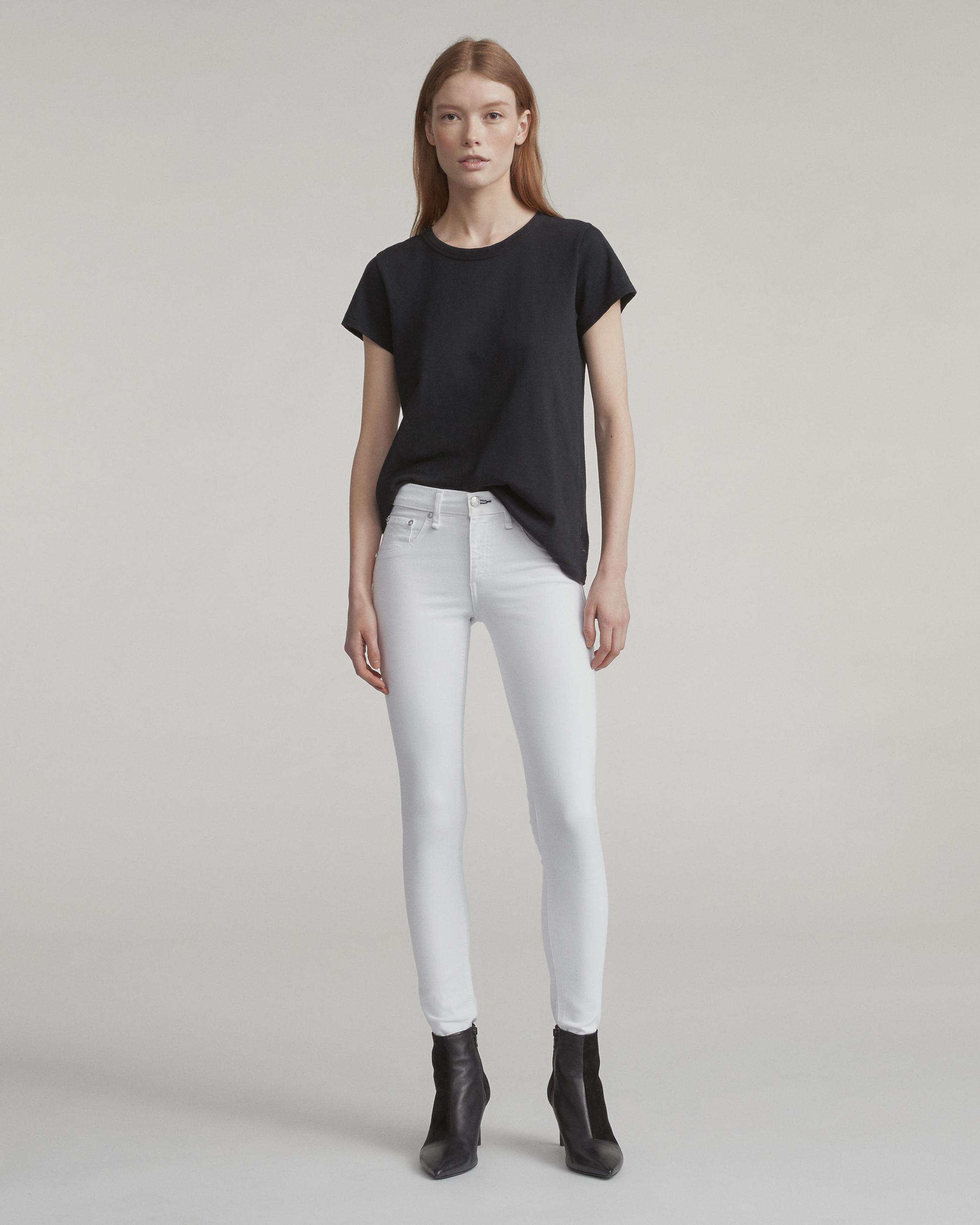 skinny jeans with ripped ankles