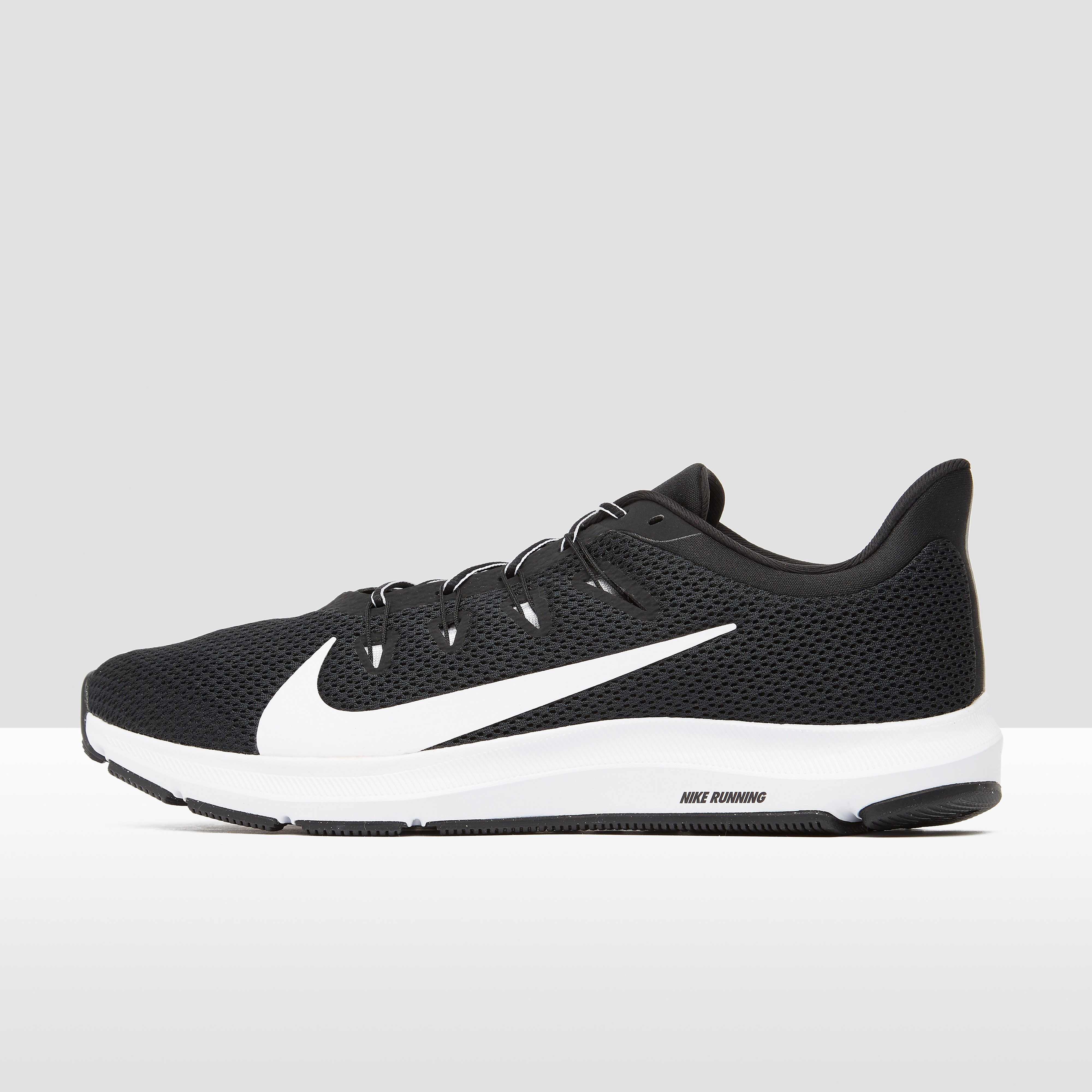 NIKE Quest 2 hardloopschoenen zwart/wit heren Heren