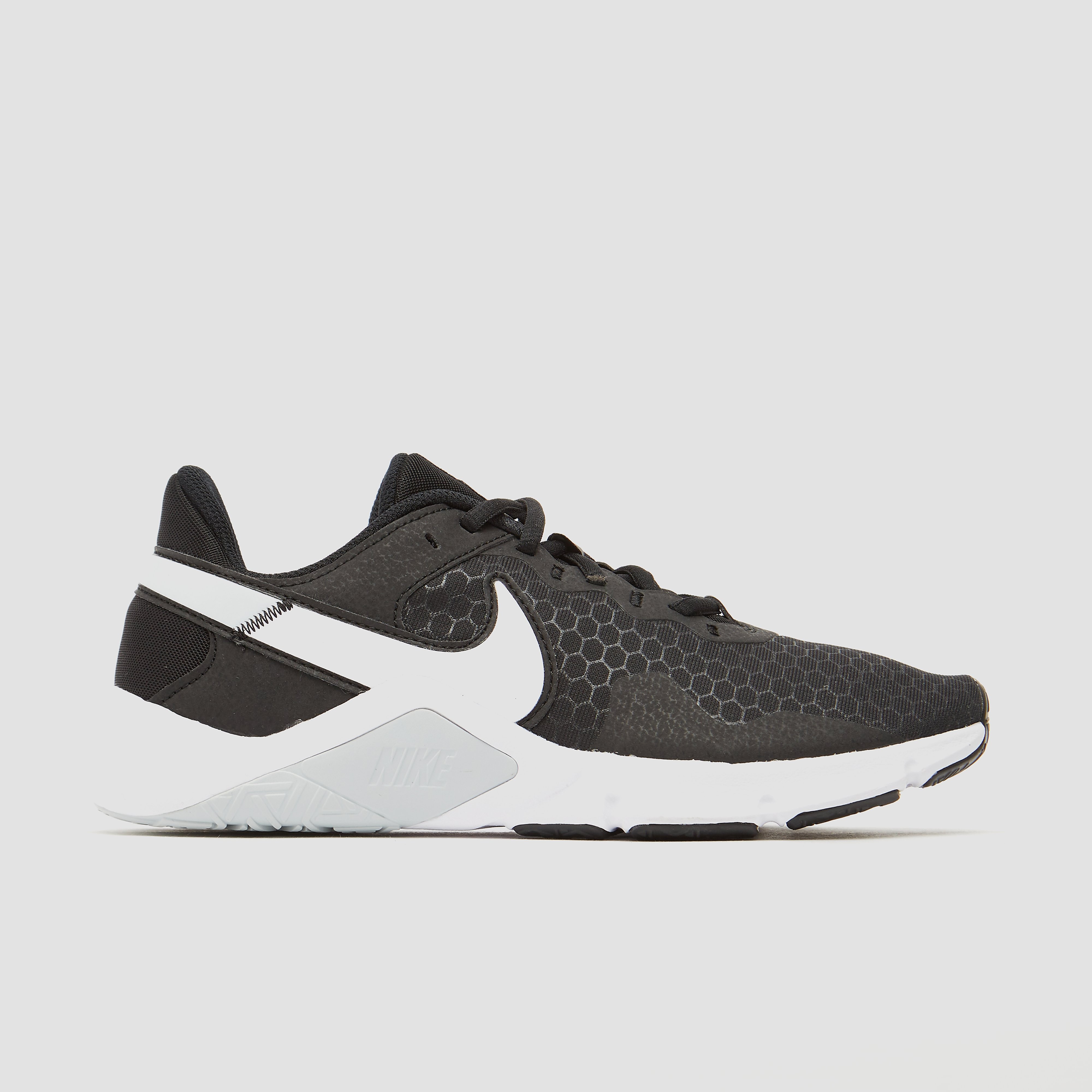 Nike Legend Essential 2