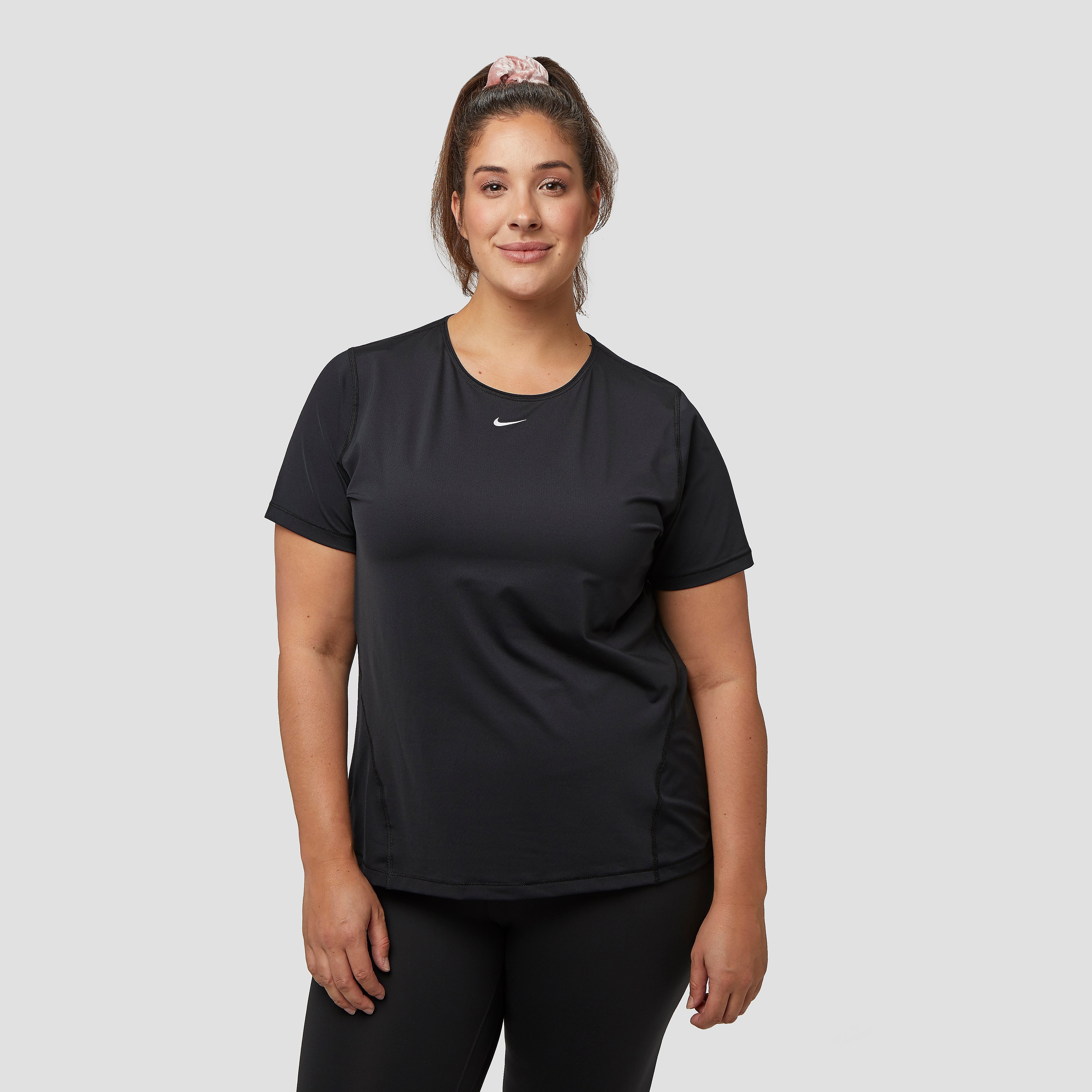 NIKE Pro all over plus size sportshirt zwart dames Dames