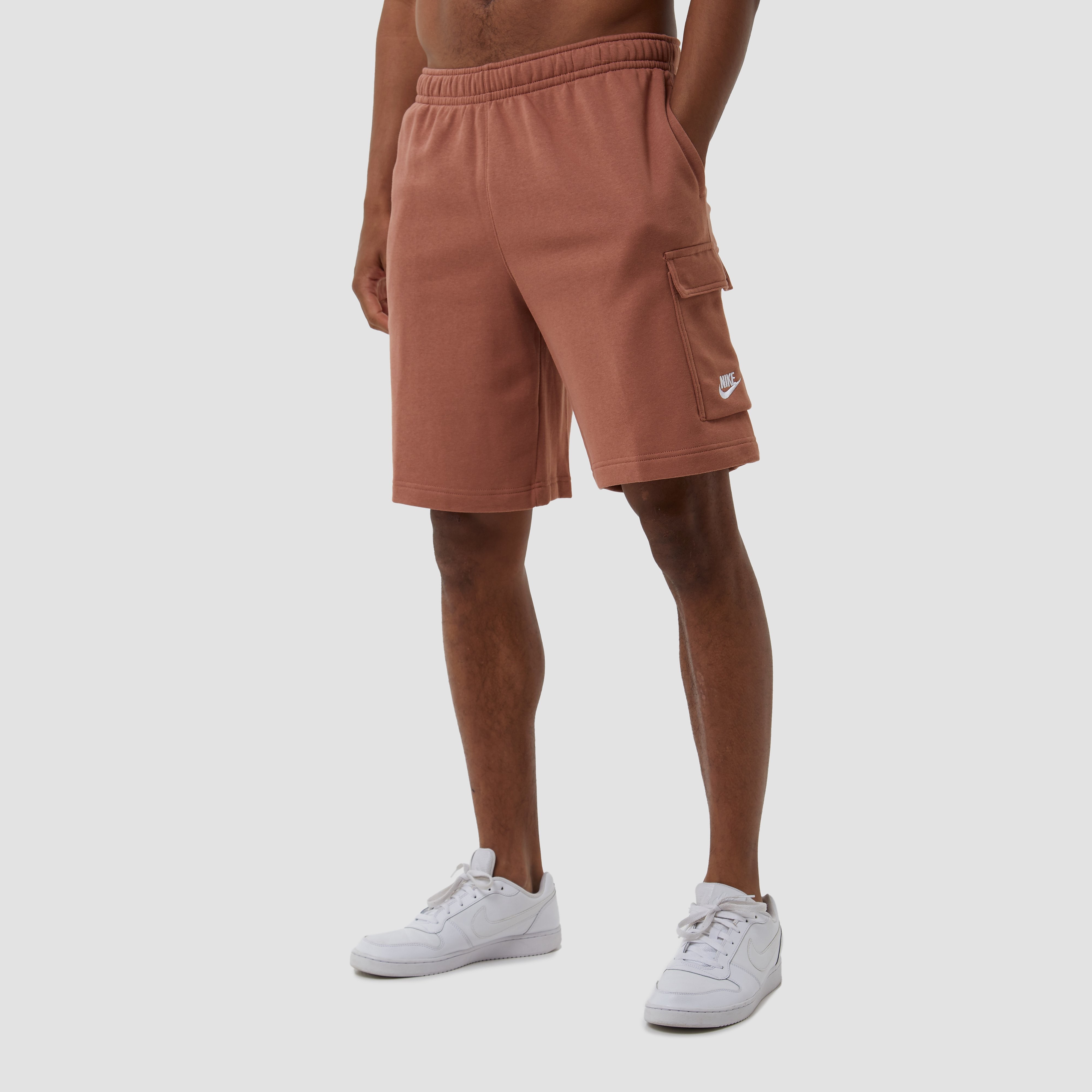 Nike Nike sportswear club cargo korte broek bruin heren heren