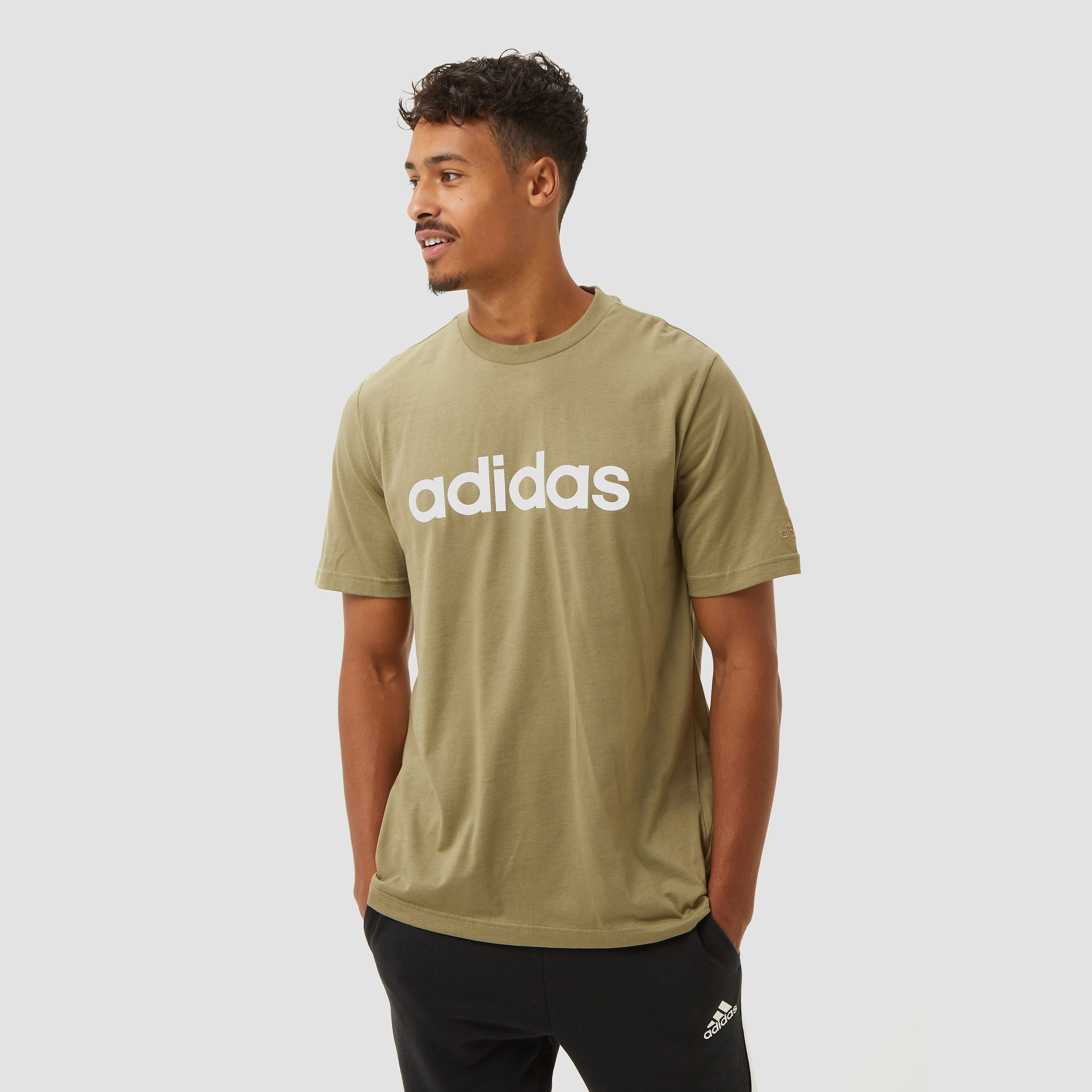 adidas Adidas essentials embroidered linear logo shirt groen heren heren