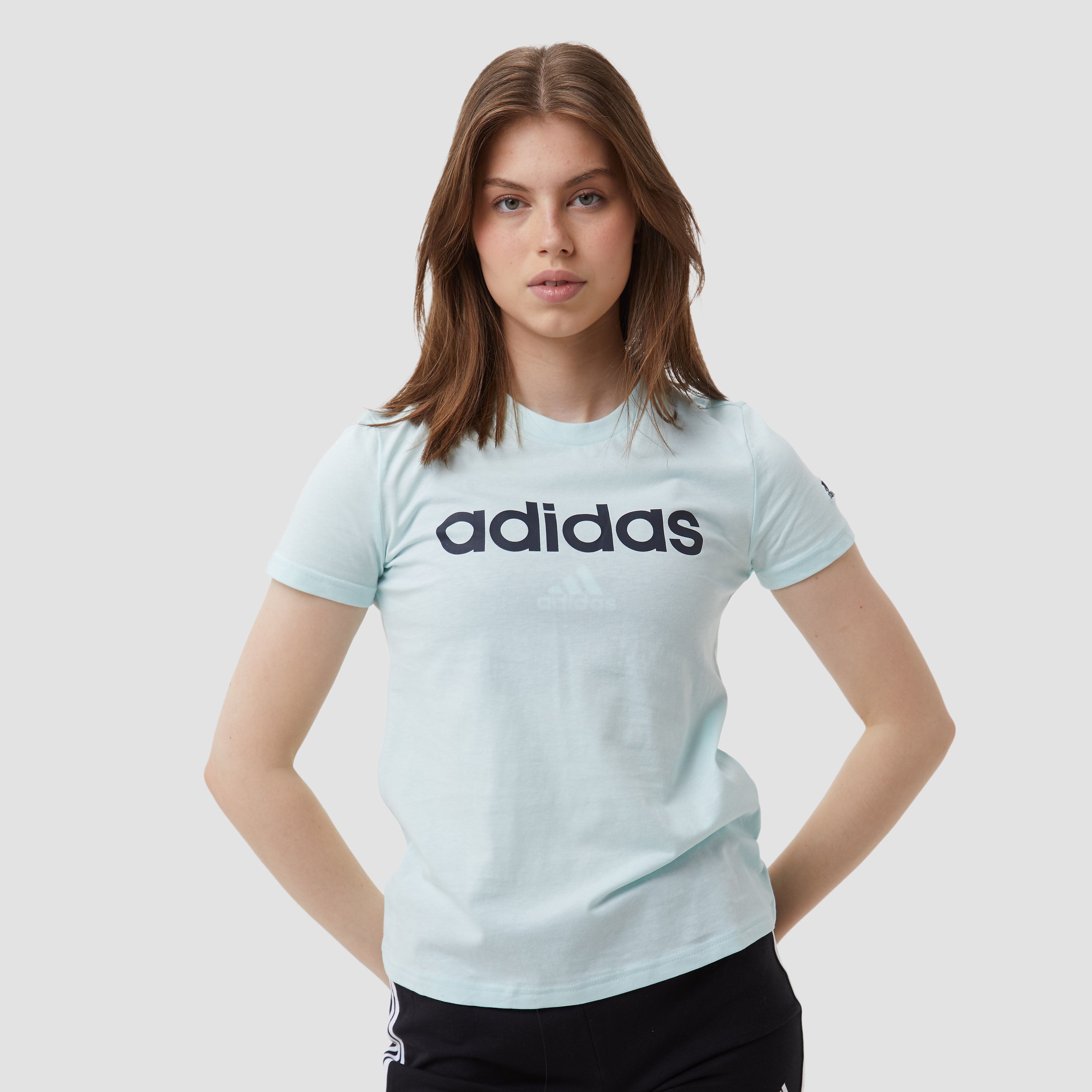 Adidas Loungewear Essentials Slim Logo Shirt Groen Dames - Maat S