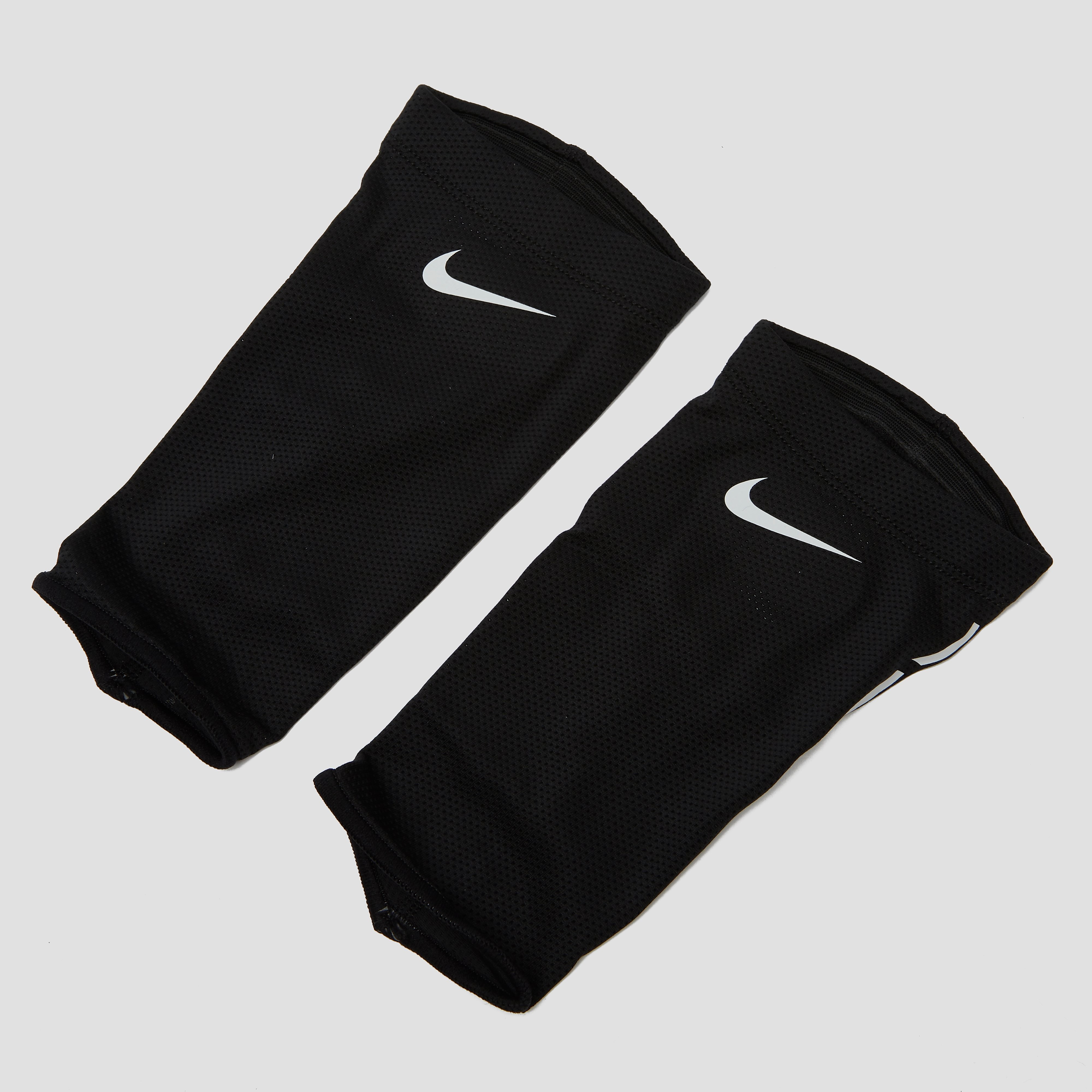 Nike Nike guard lock elite scheenbeschermer houders zwart heren