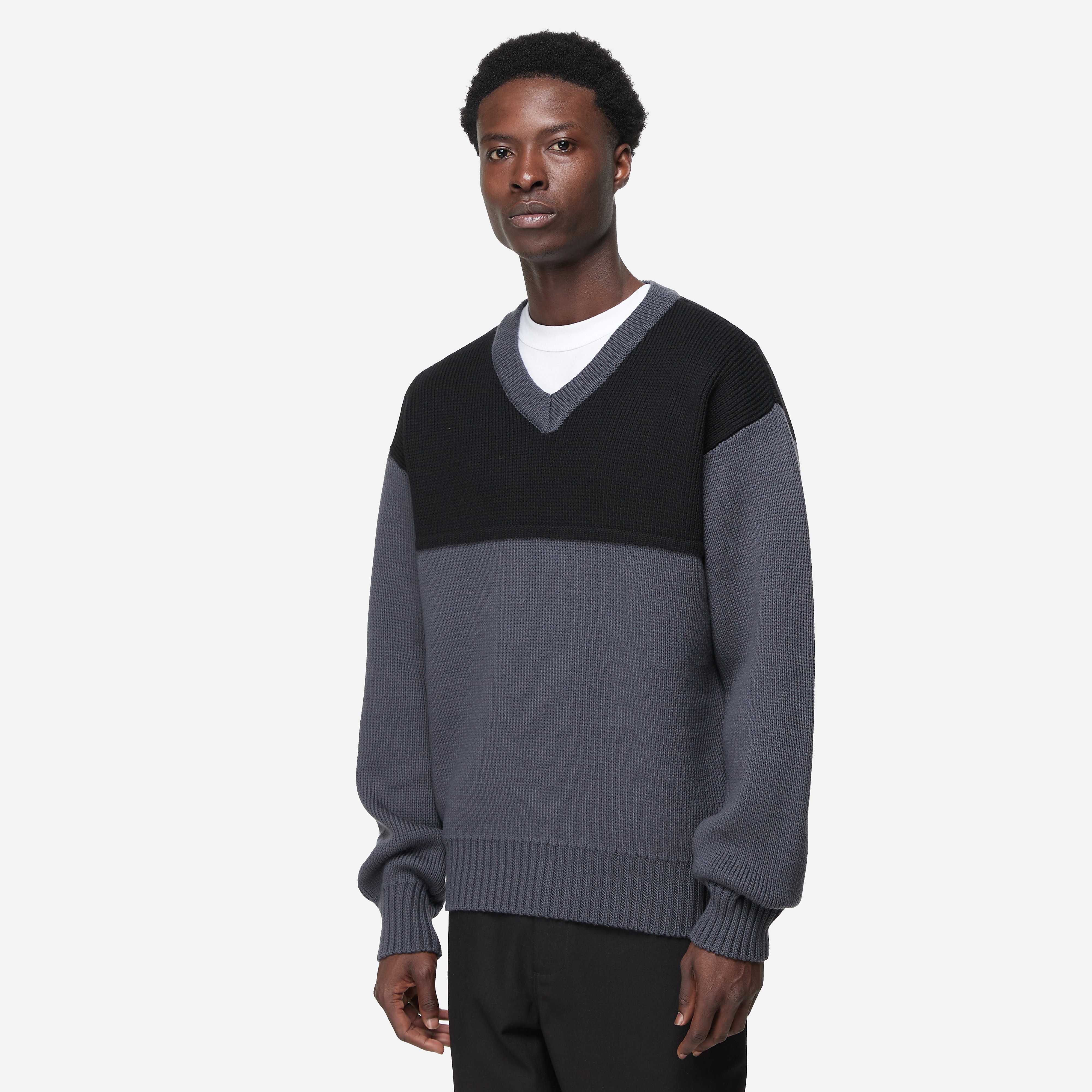 GR10K Guardia V-Neck Sweater, Grey - Curated Menswear