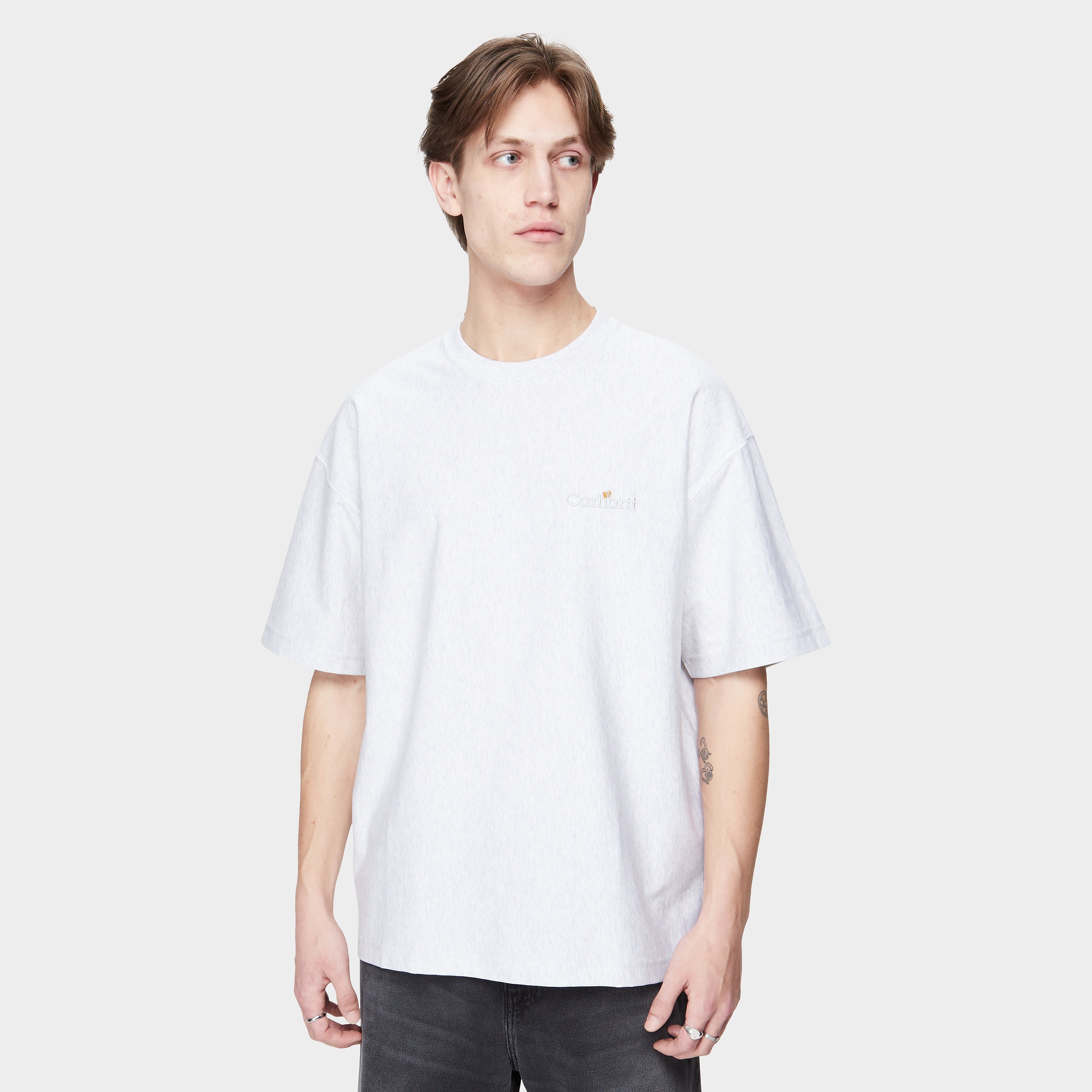 Carhartt WIP Label T-Shirt in Grey