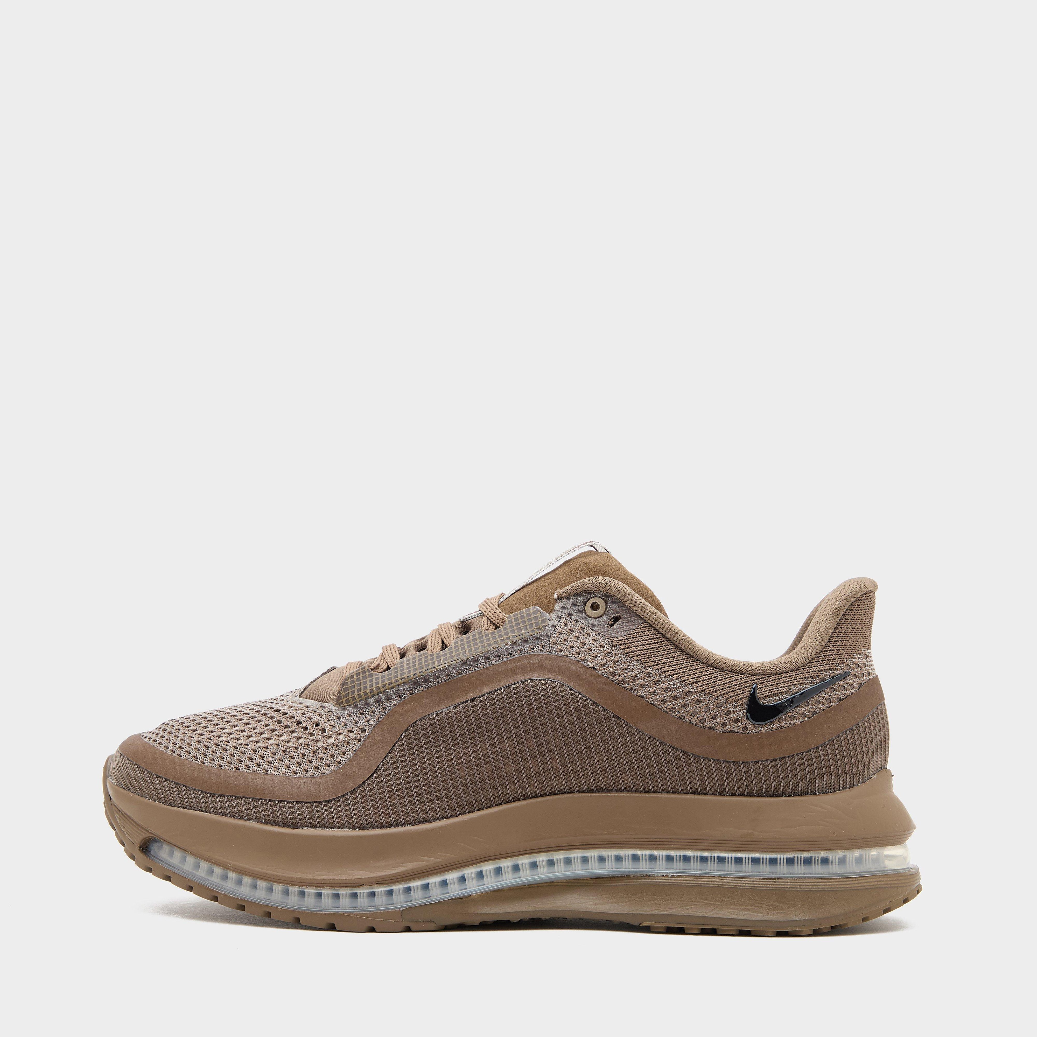Nike Pegasus Premium in Brown